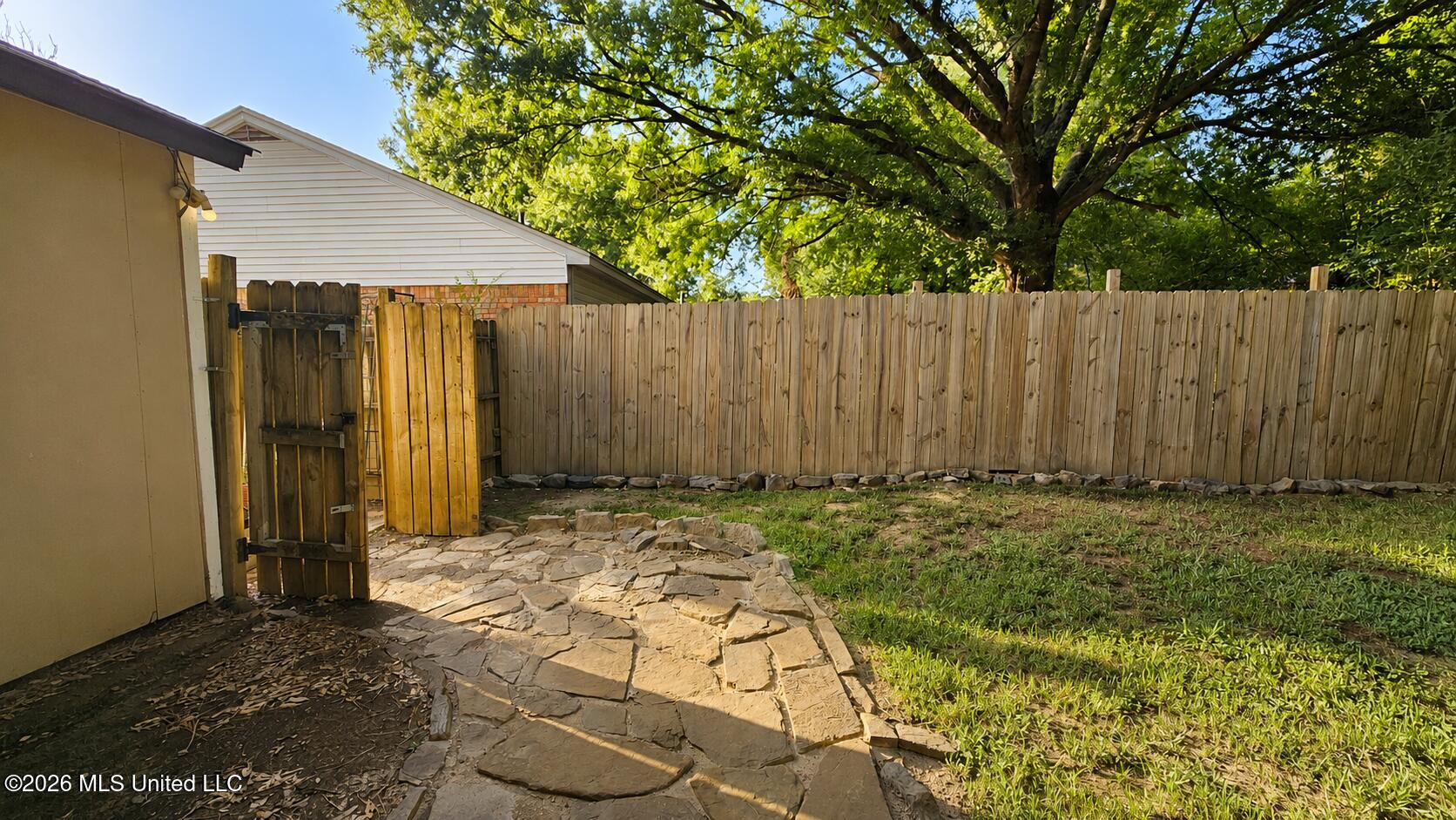 8312 Greenbrook Parkway Property Photo 17