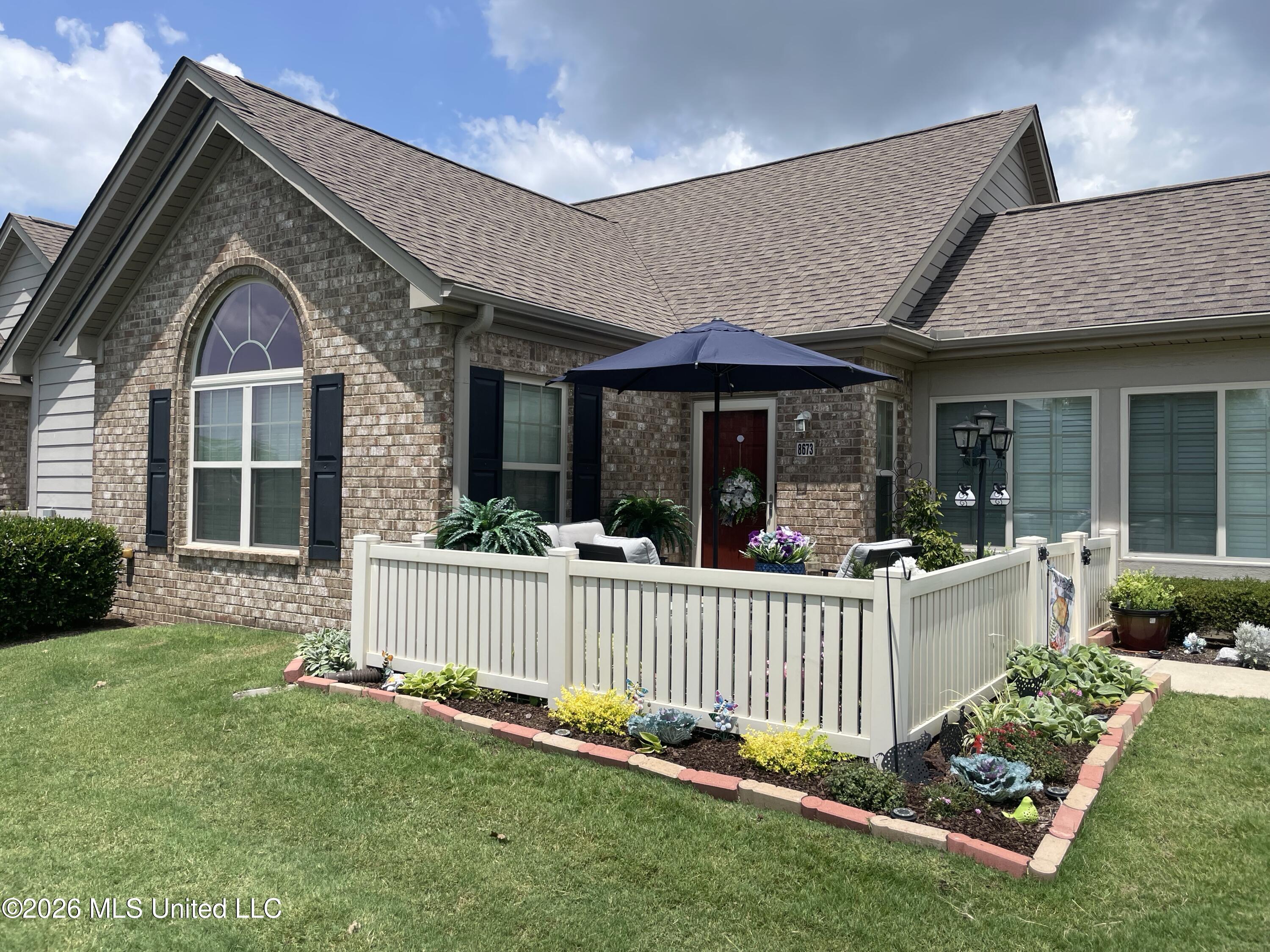 8673 Parkview Oaks Circle Property Photo 1