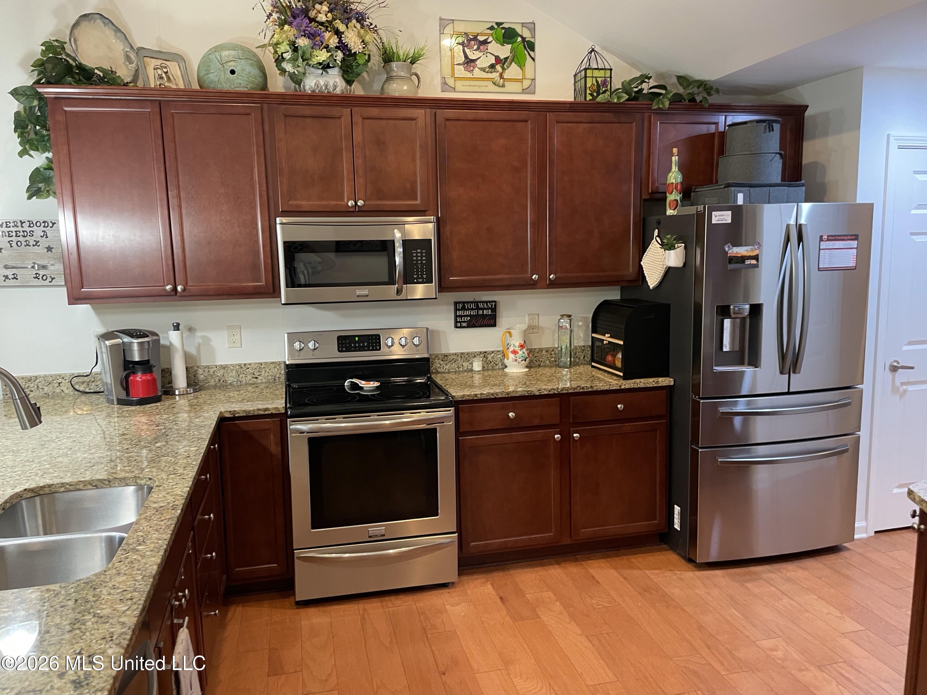 8673 Parkview Oaks Circle Property Photo 14