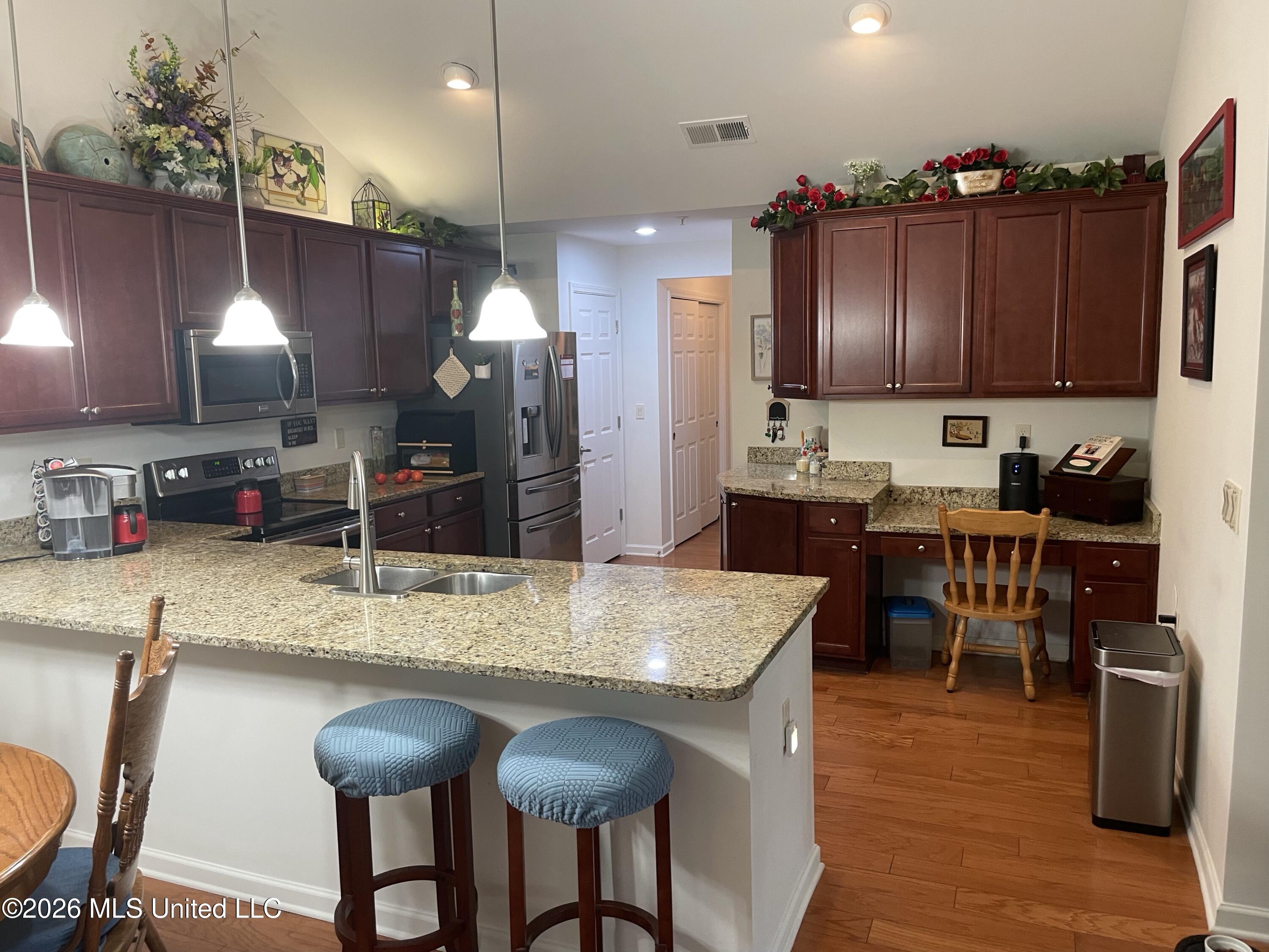 8673 Parkview Oaks Circle Property Photo 16