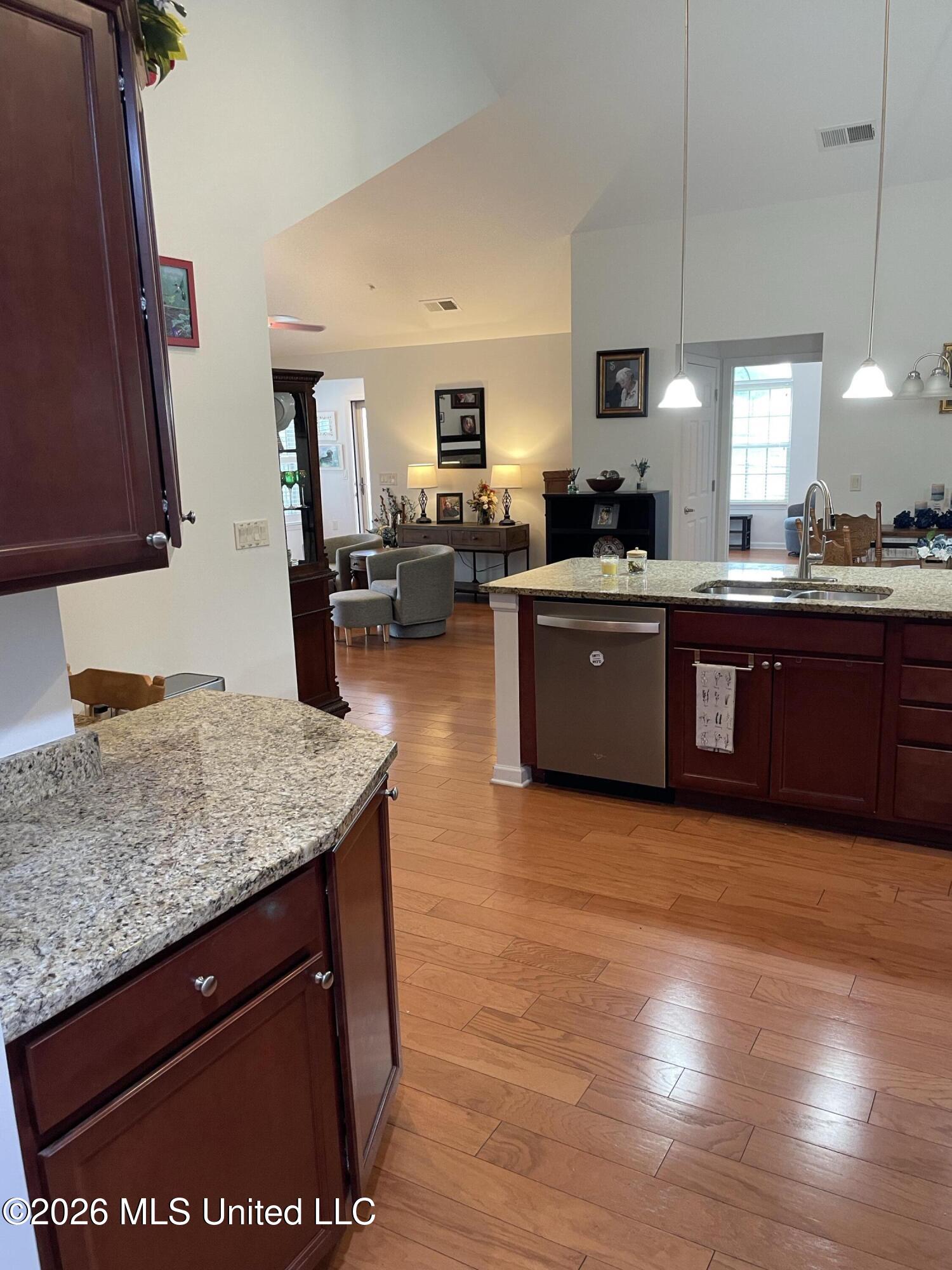 8673 Parkview Oaks Circle Property Photo 18
