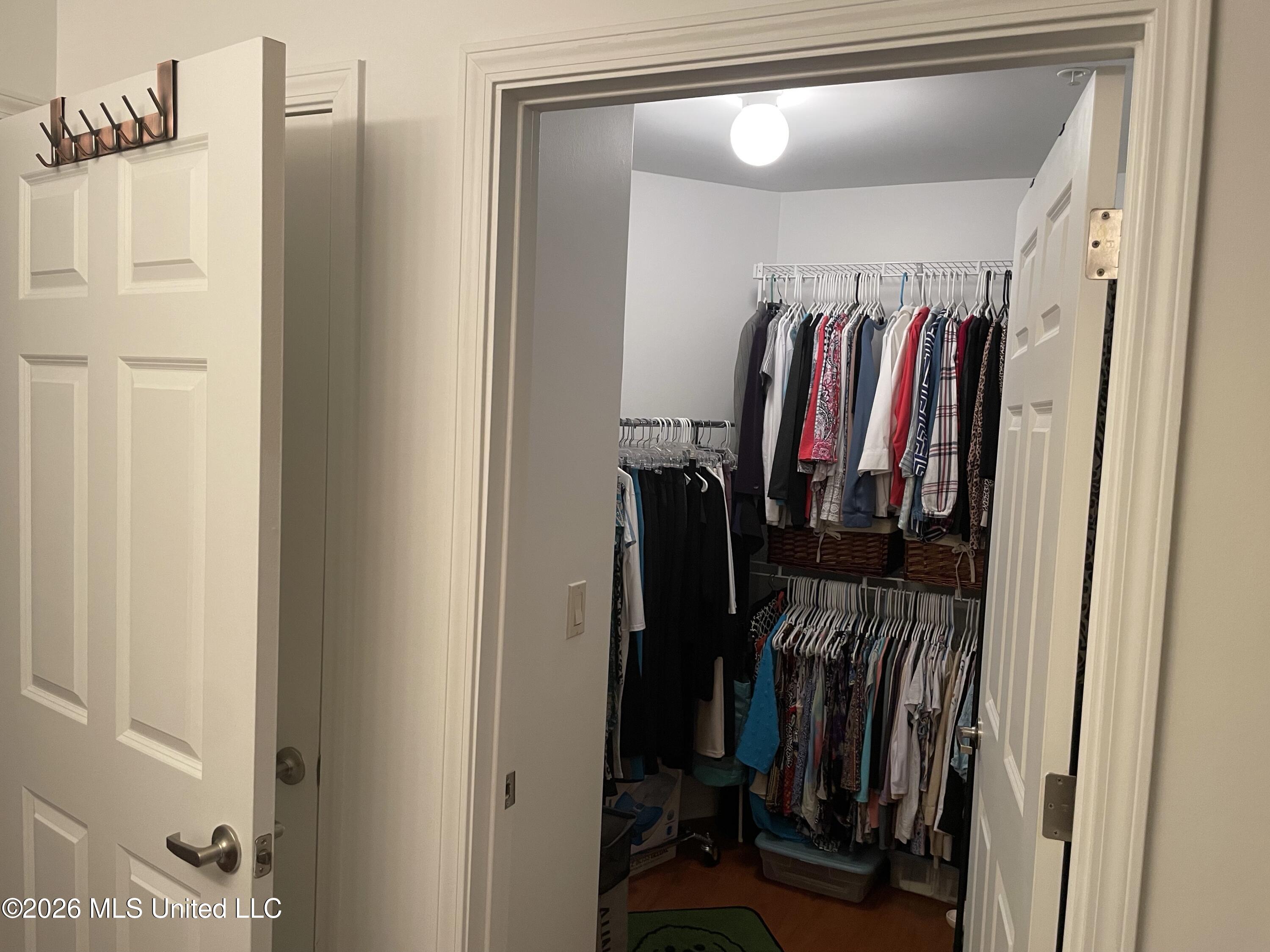 8673 Parkview Oaks Circle Property Photo 23