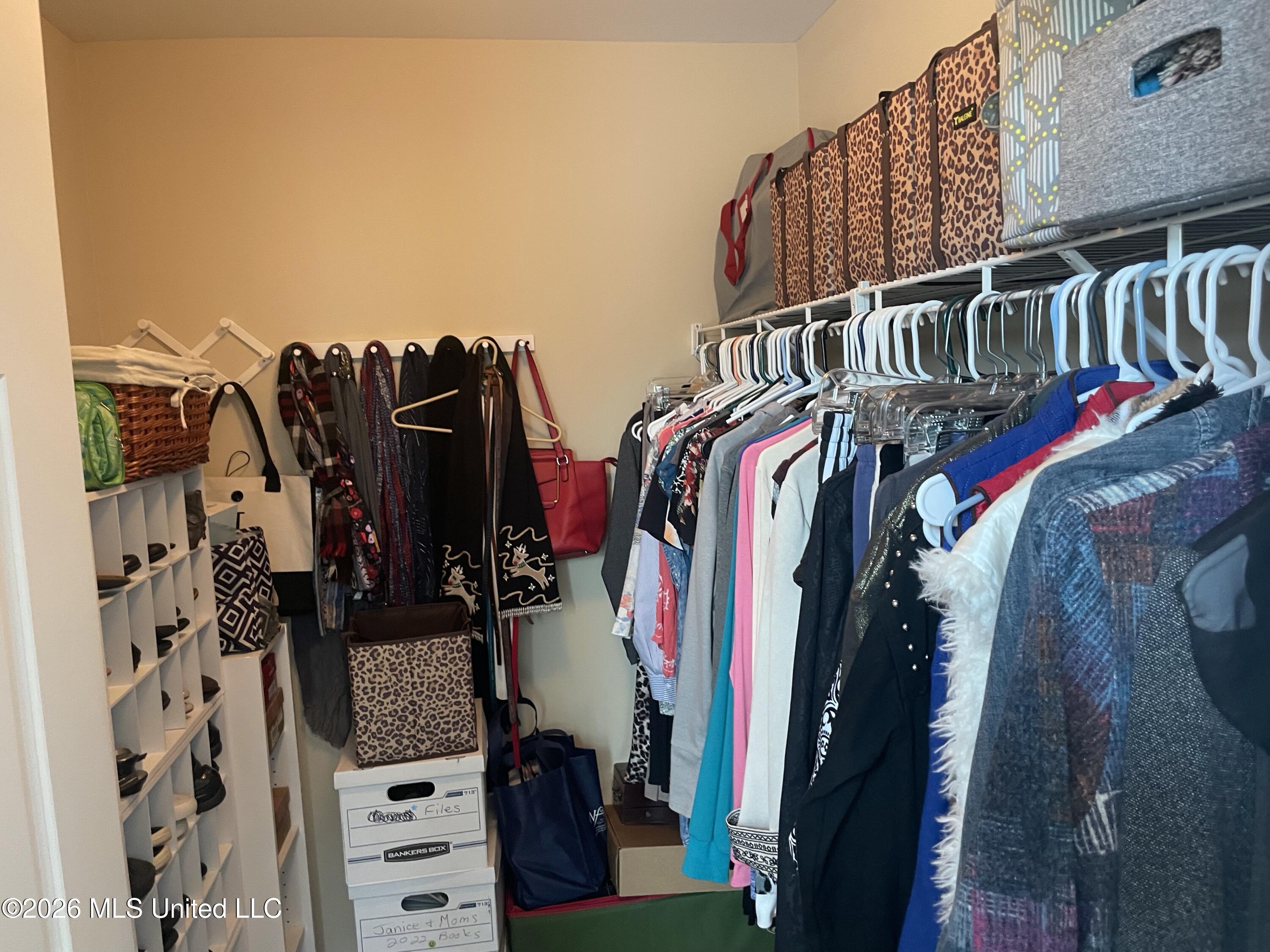 8673 Parkview Oaks Circle Property Photo 25