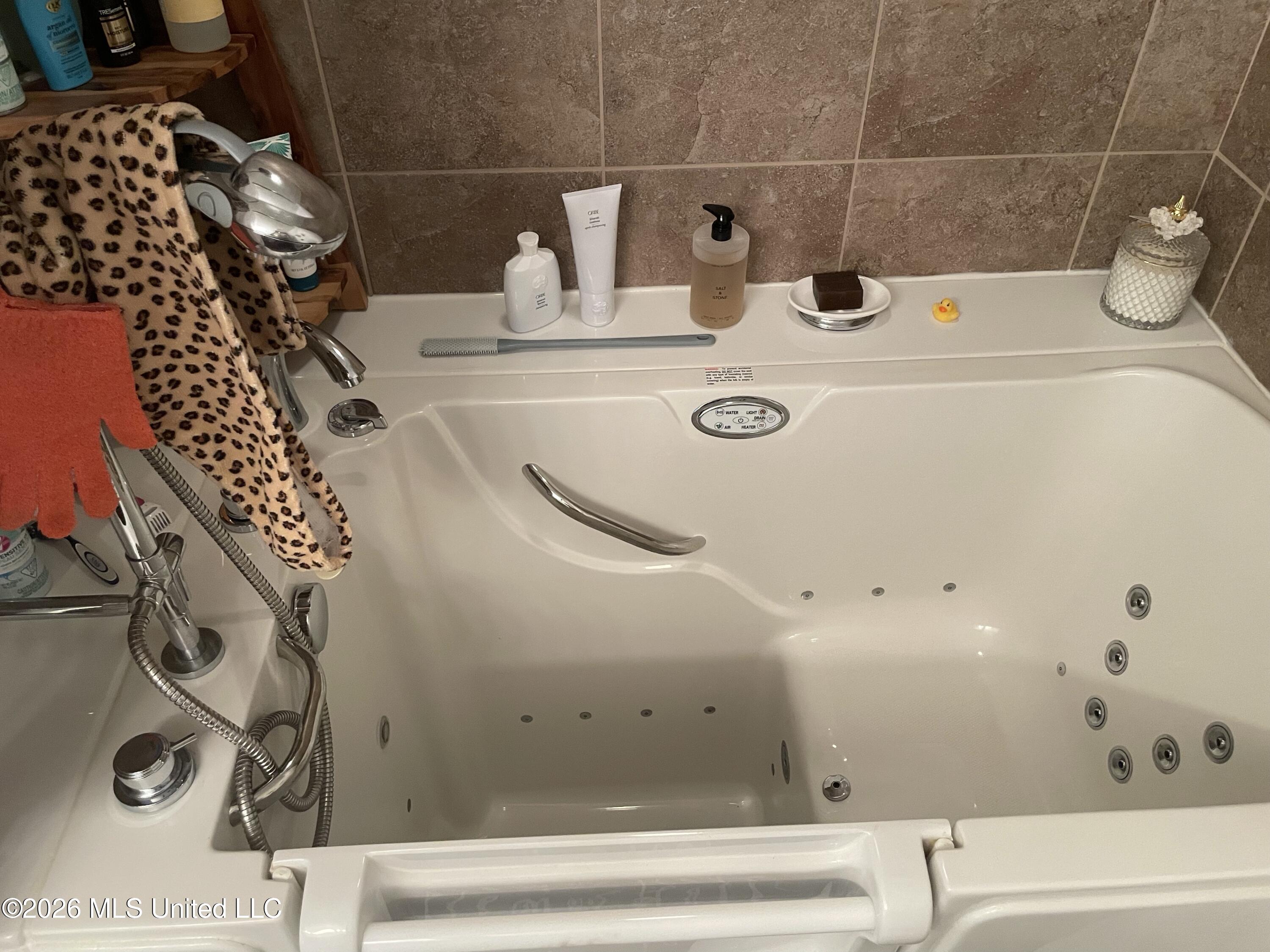 8673 Parkview Oaks Circle Property Photo 30