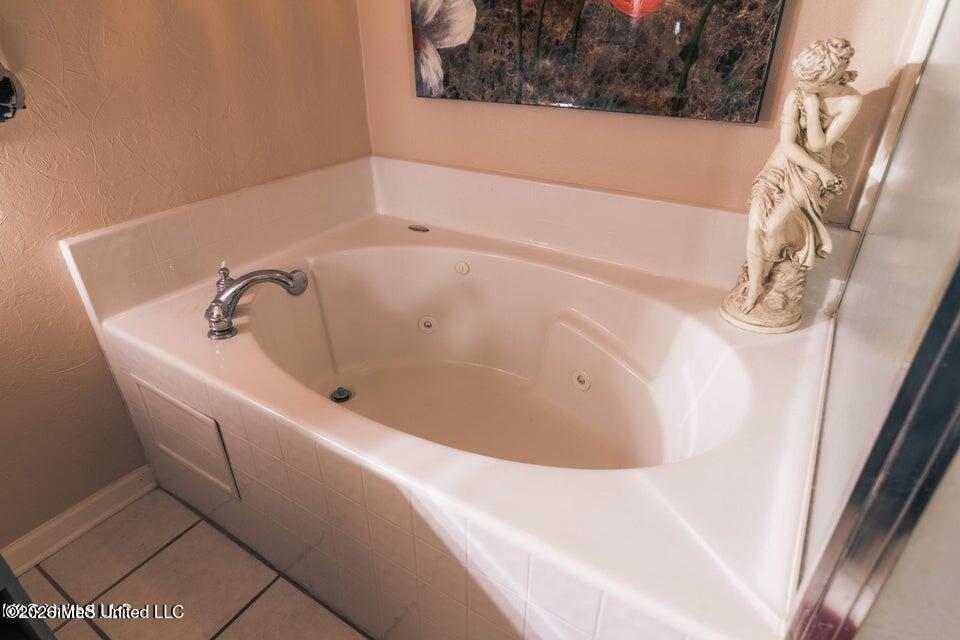 2252 Beach Drive Property Photo 18