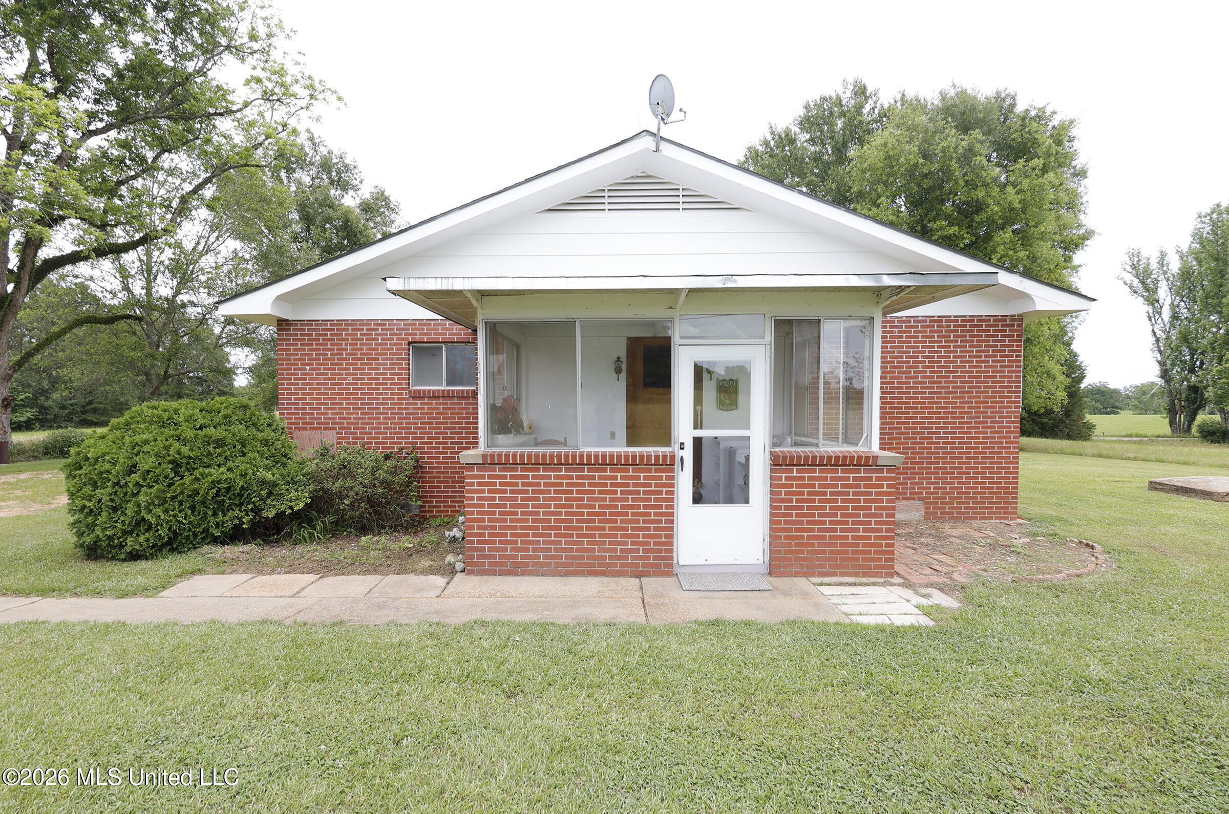 7037 Lilly Road Property Photo 2