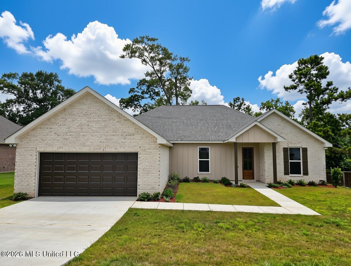 47 Knoll Creek Drive Property Photo 1