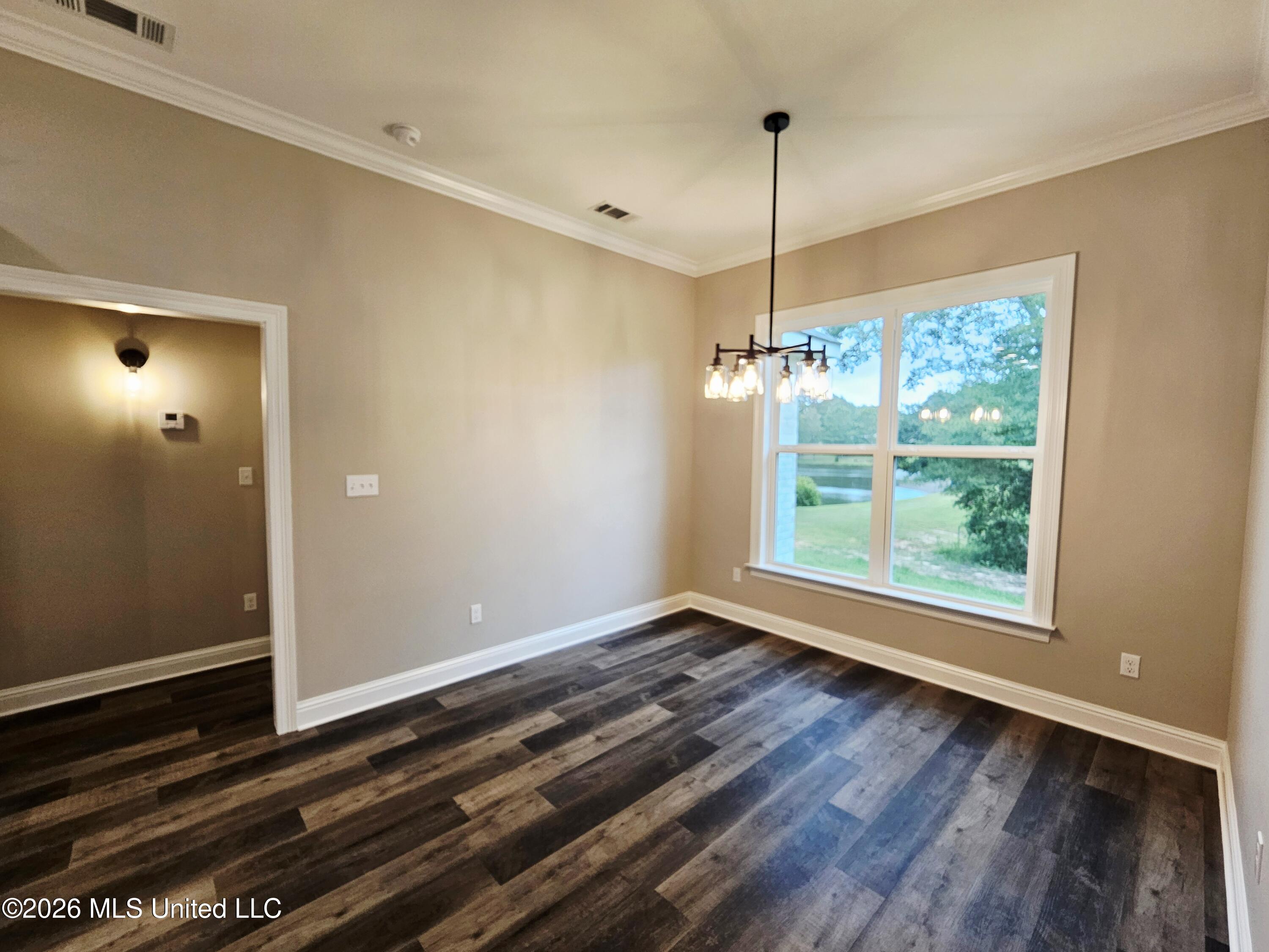 47 Knoll Creek Drive Property Photo 16