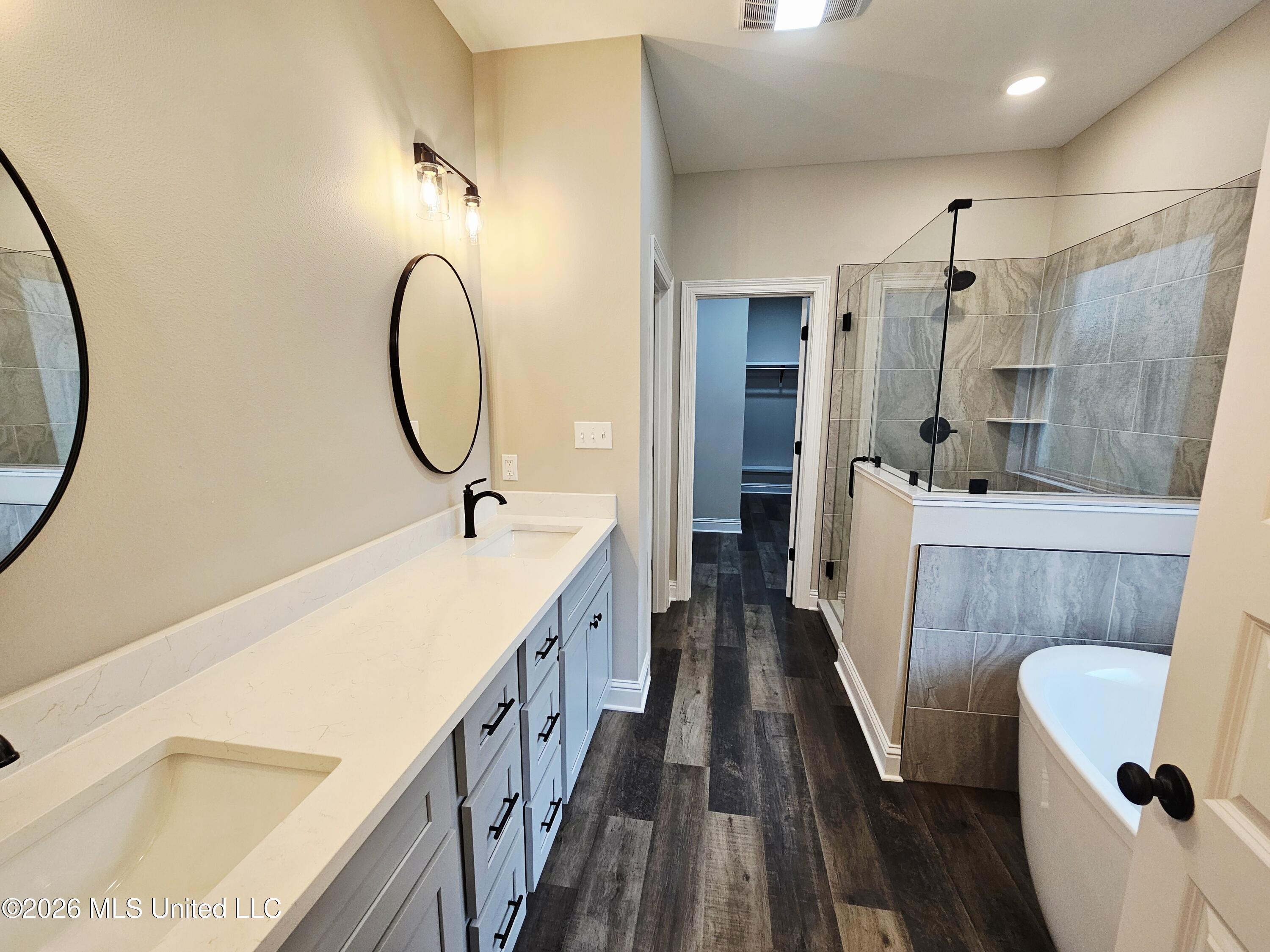 47 Knoll Creek Drive Property Photo 19