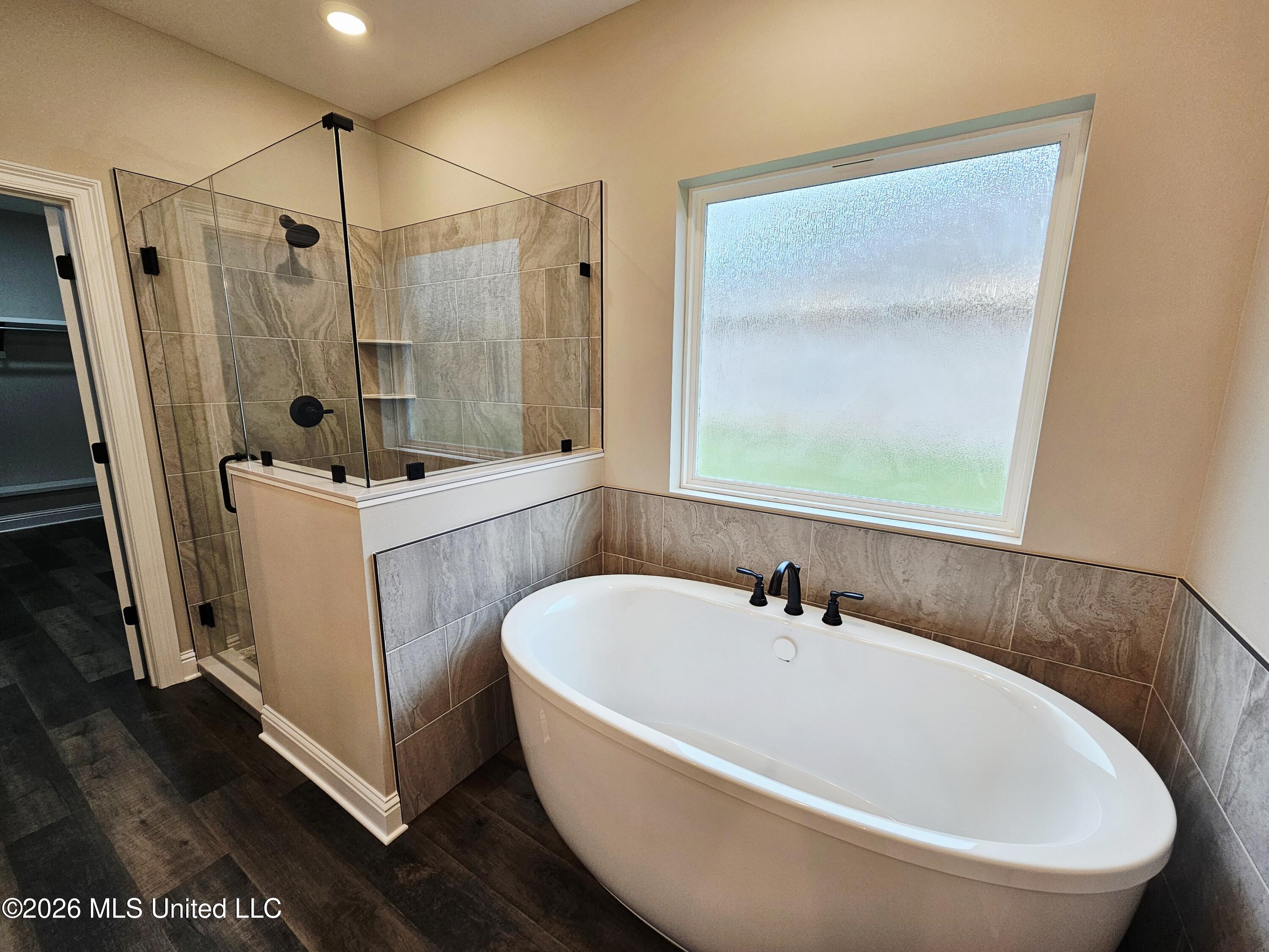 47 Knoll Creek Drive Property Photo 21