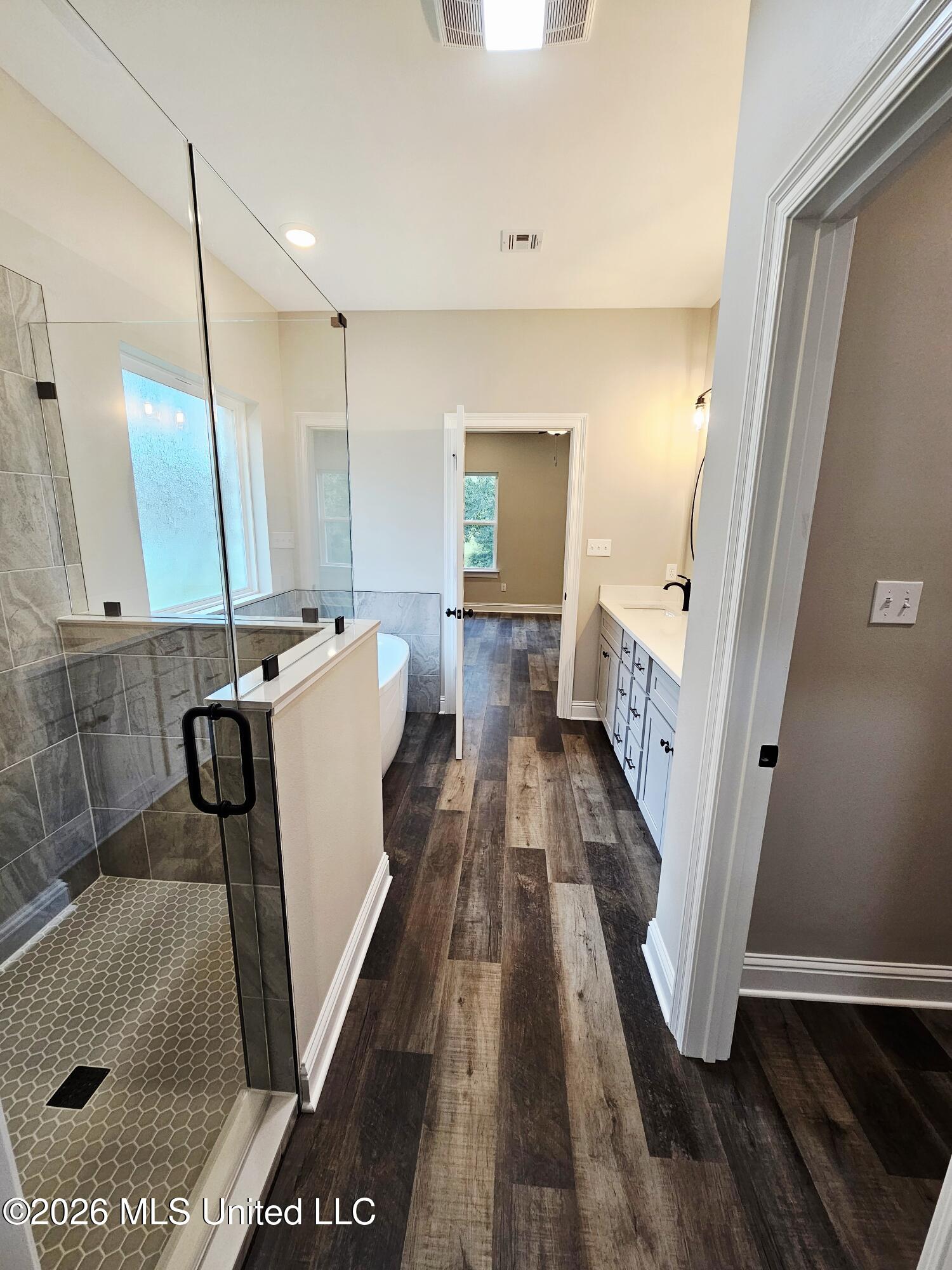 47 Knoll Creek Drive Property Photo 23