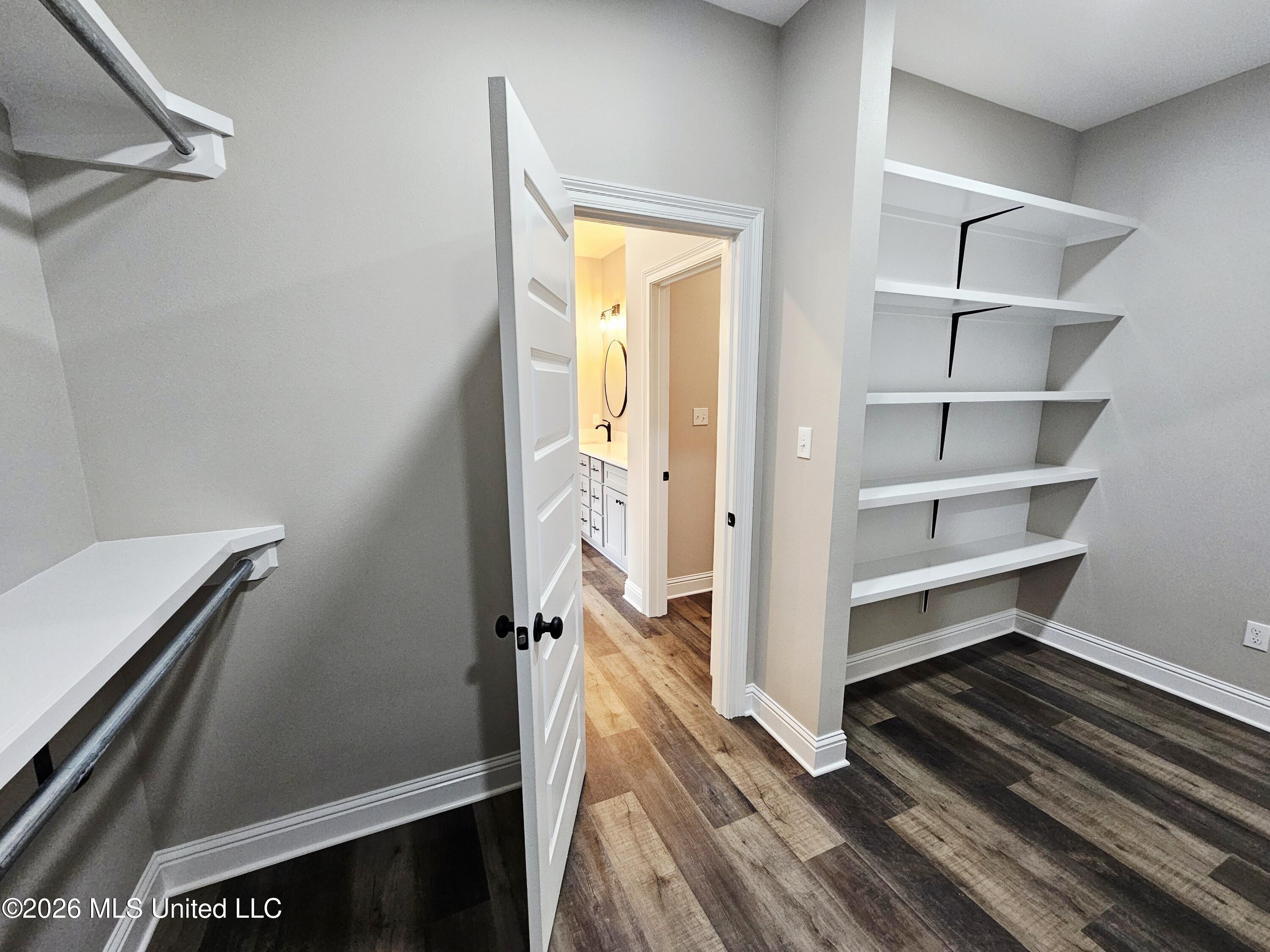 47 Knoll Creek Drive Property Photo 24