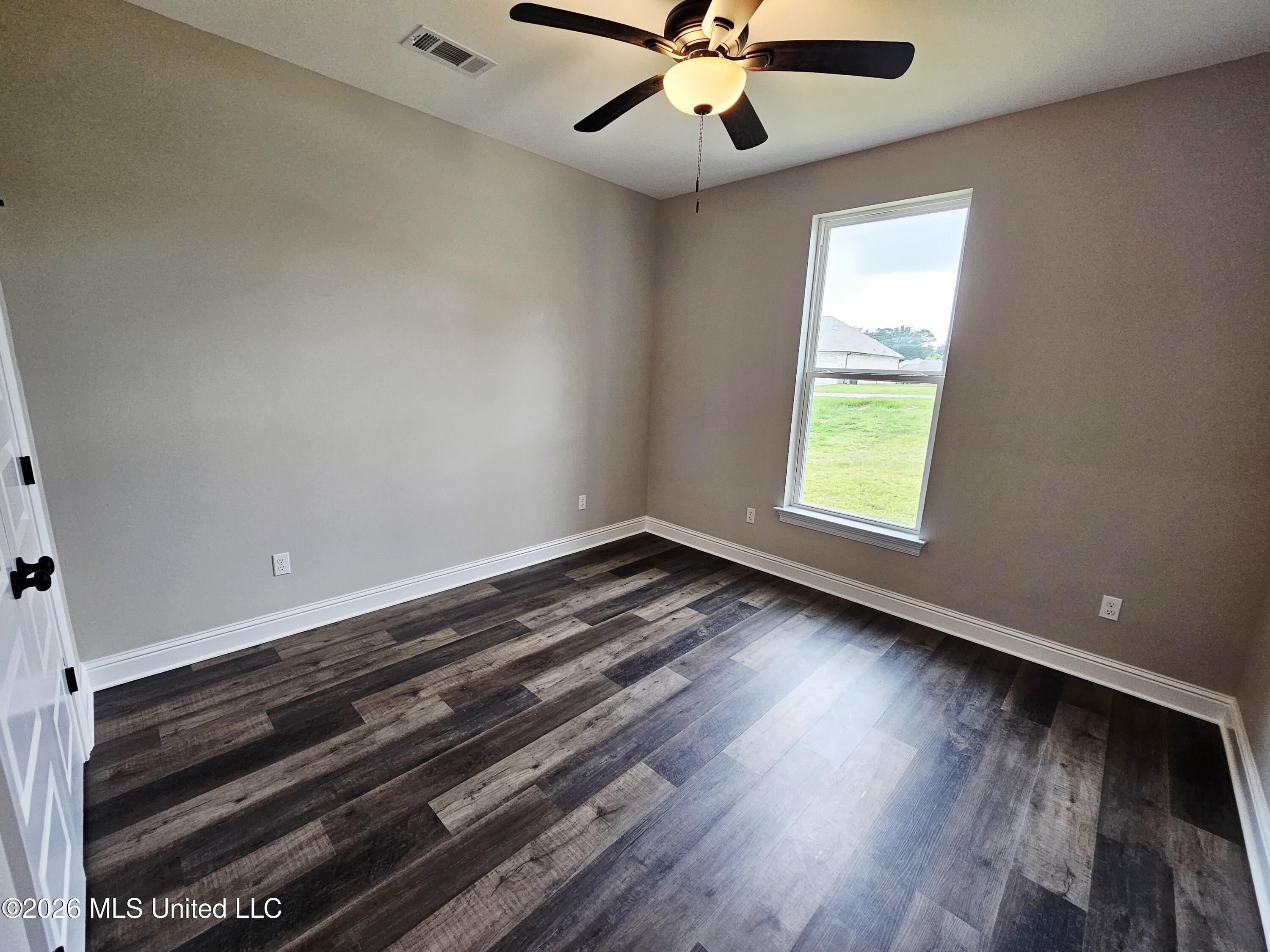 47 Knoll Creek Drive Property Photo 32