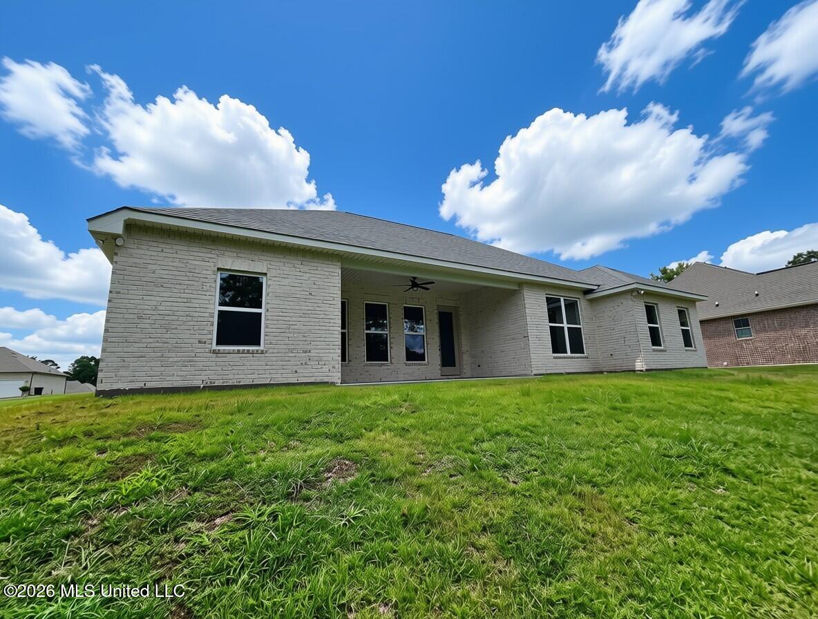 47 Knoll Creek Drive Property Photo 39