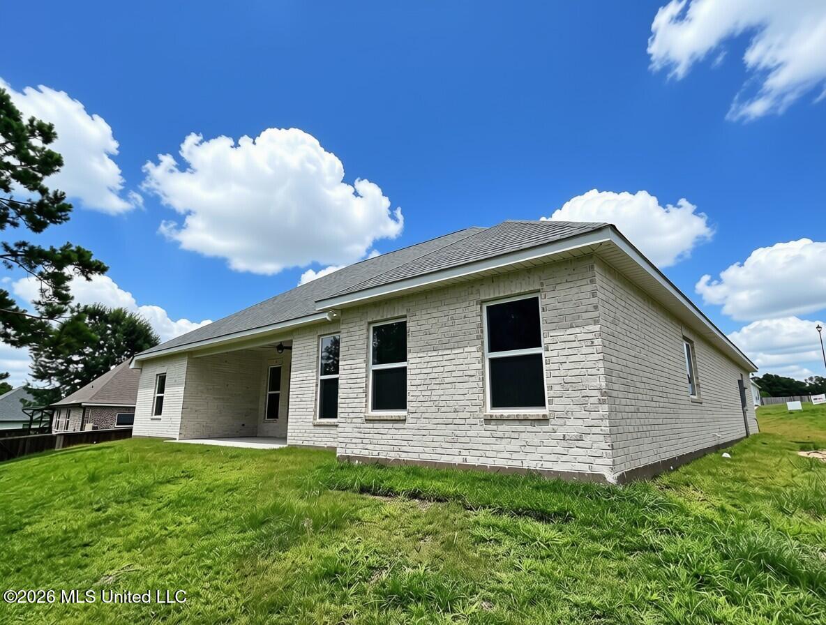 47 Knoll Creek Drive Property Photo 40