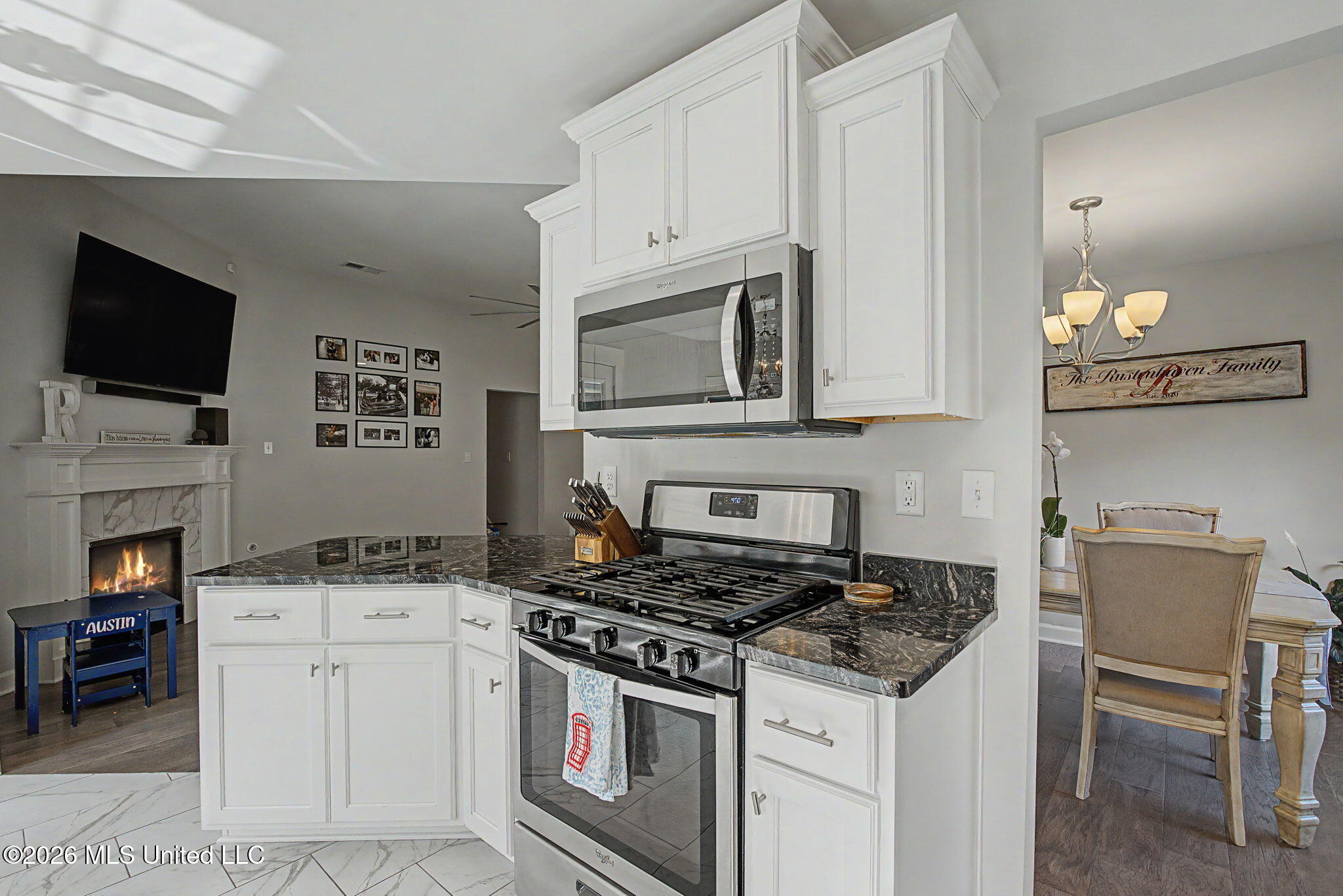 3041 Bryant Street Property Photo 11