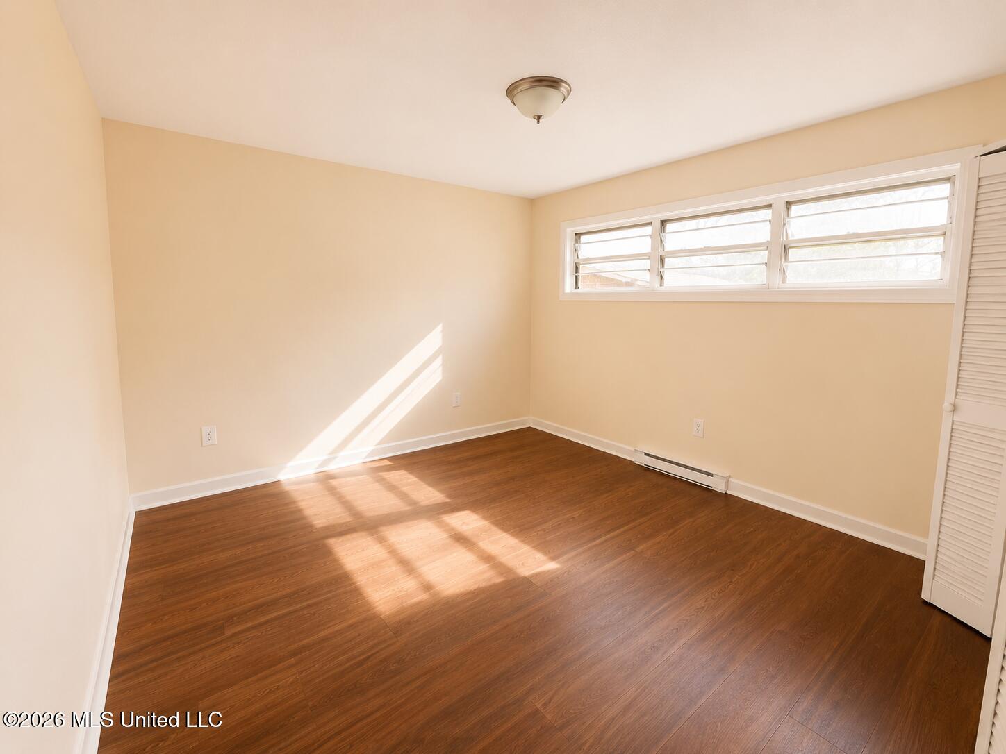 401 Carpenter Street Property Photo 22