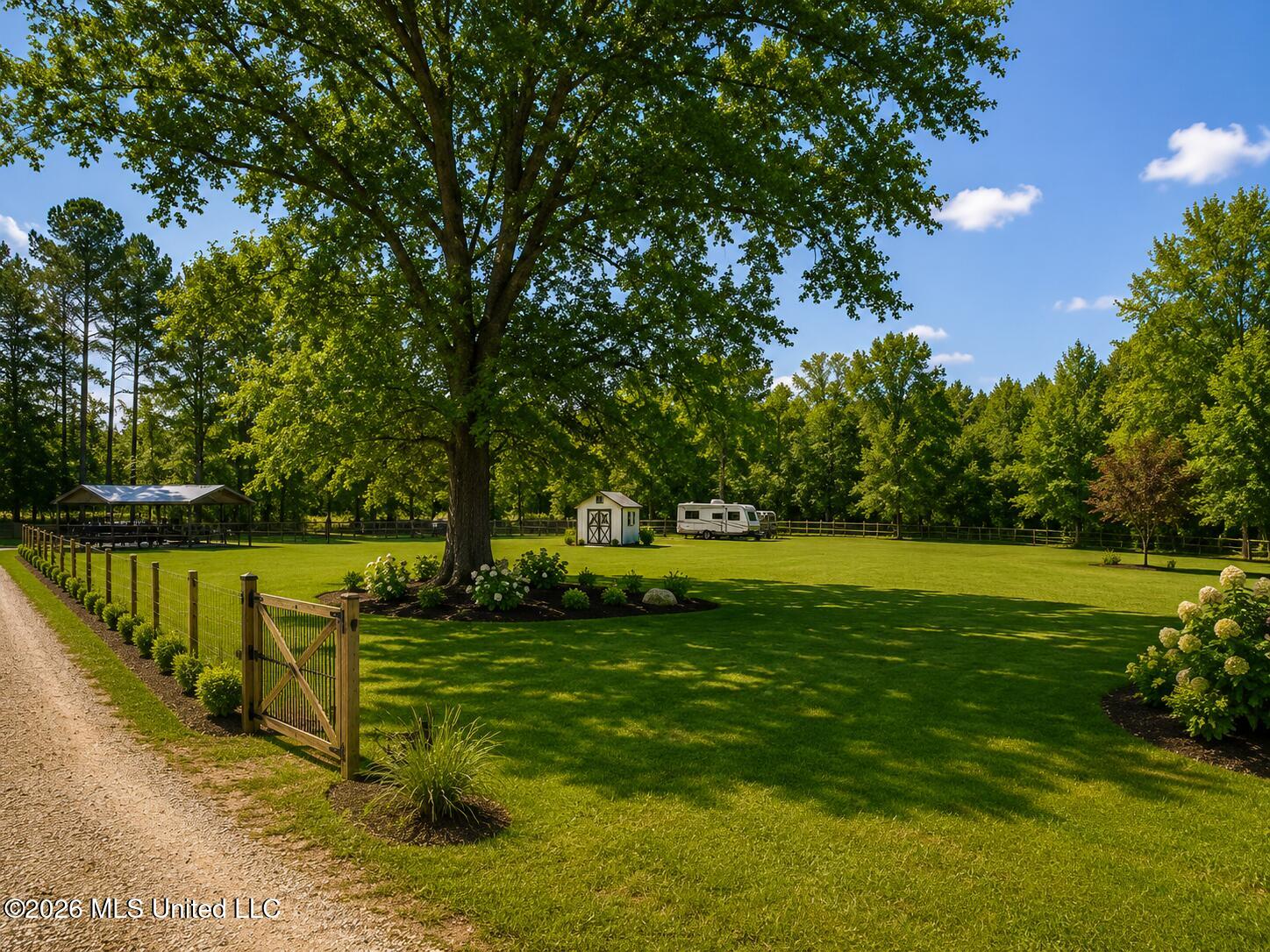 401 Carpenter Street Property Photo 41