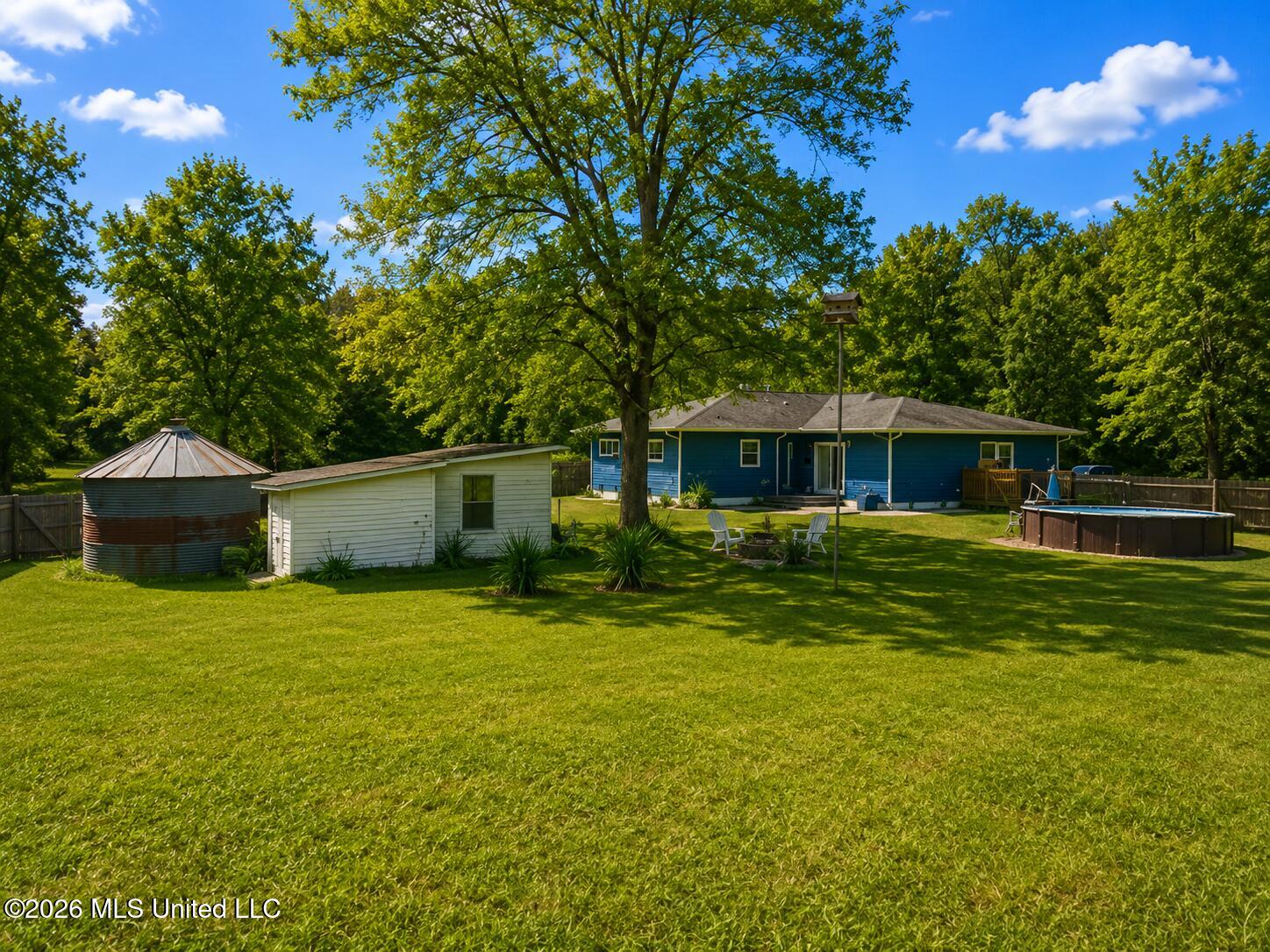 401 Carpenter Street Property Photo 50