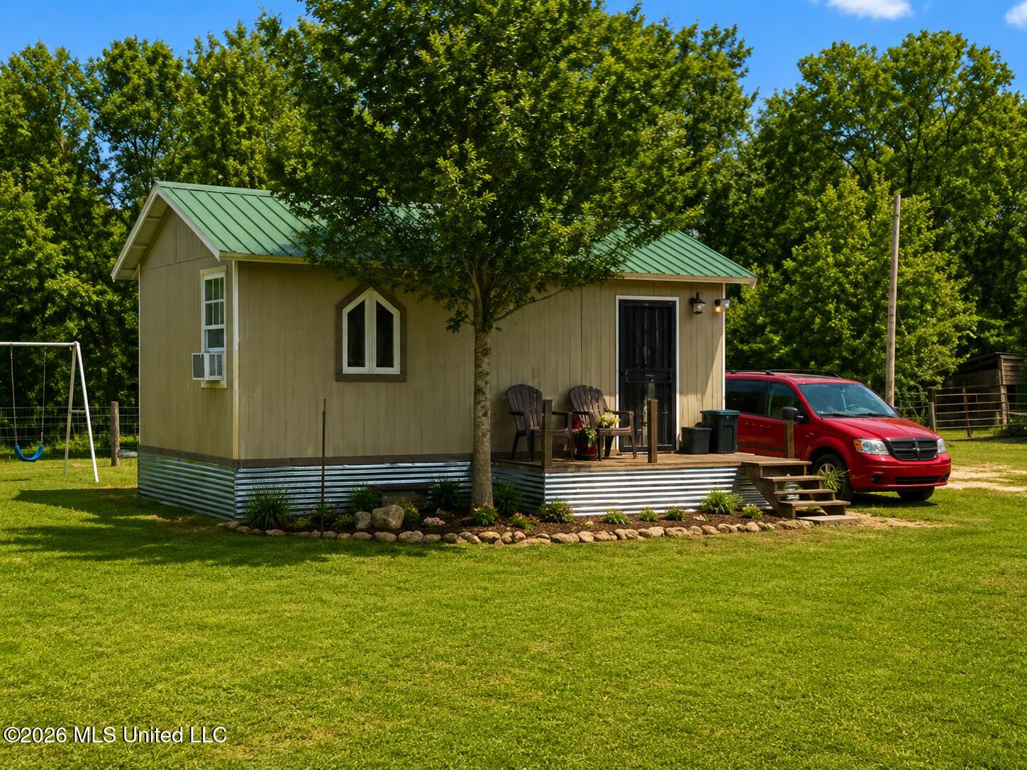401 Carpenter Street Property Photo 52