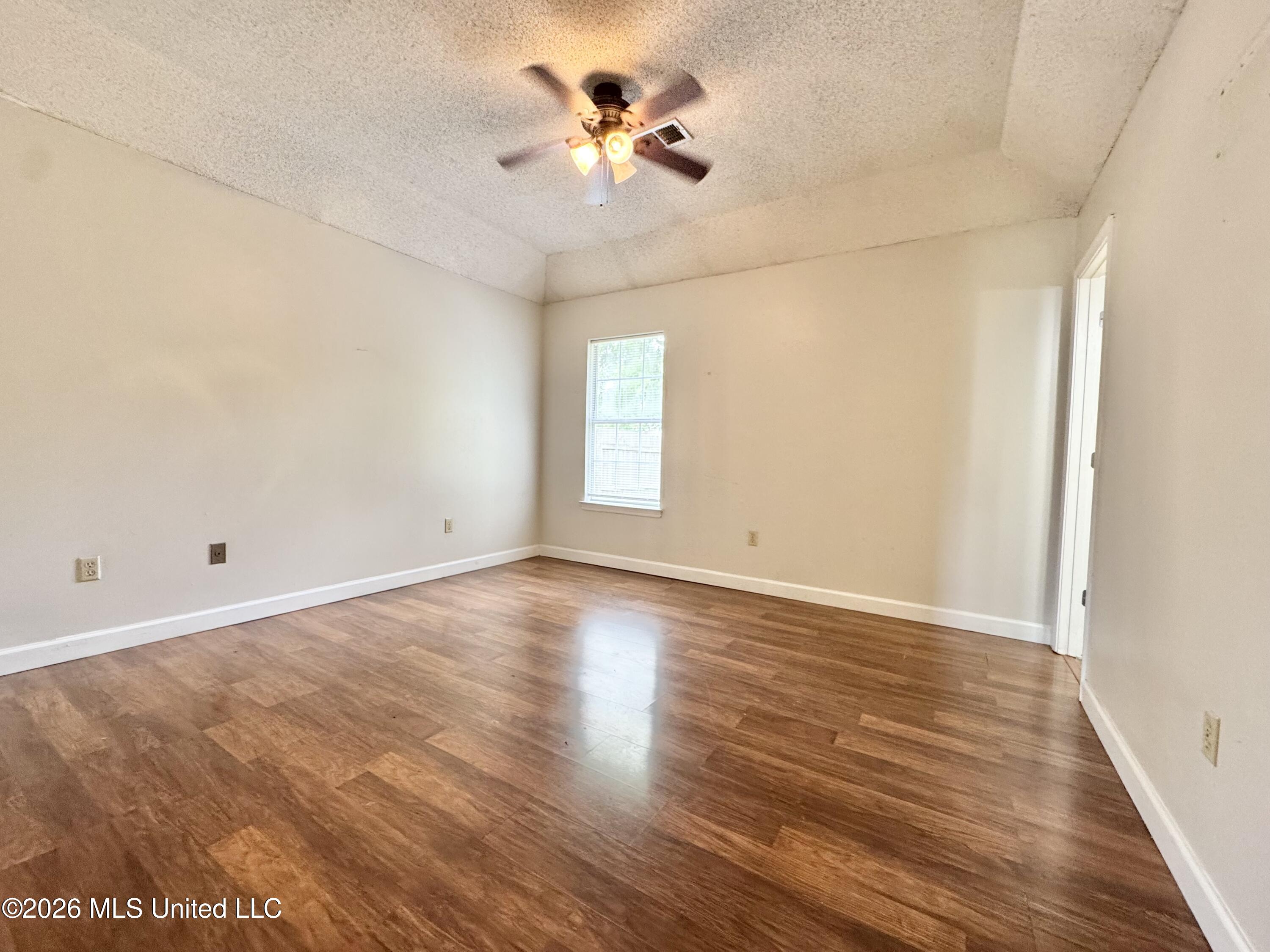 6549 Valerie Drive Property Photo 12