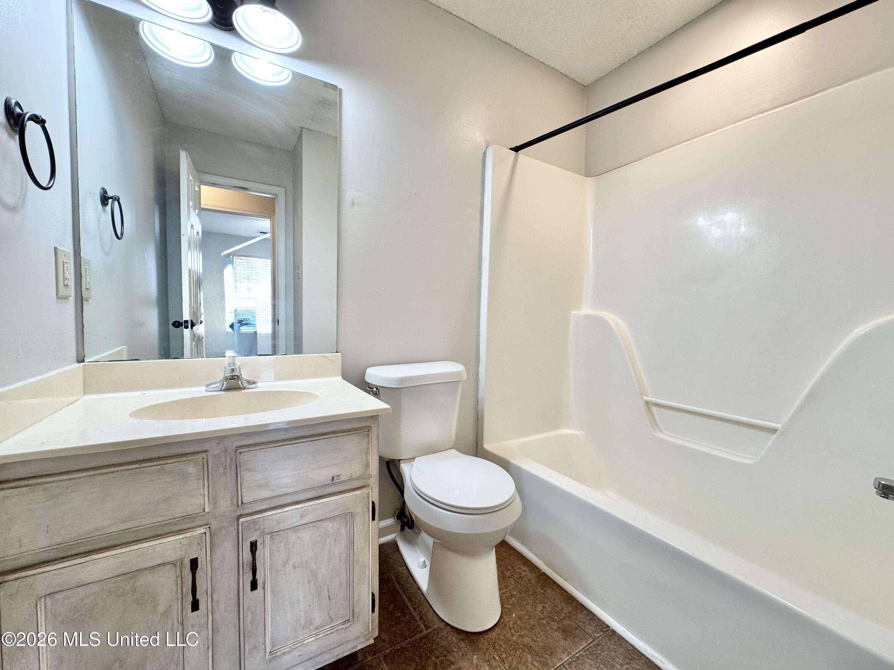 6549 Valerie Drive Property Photo 15