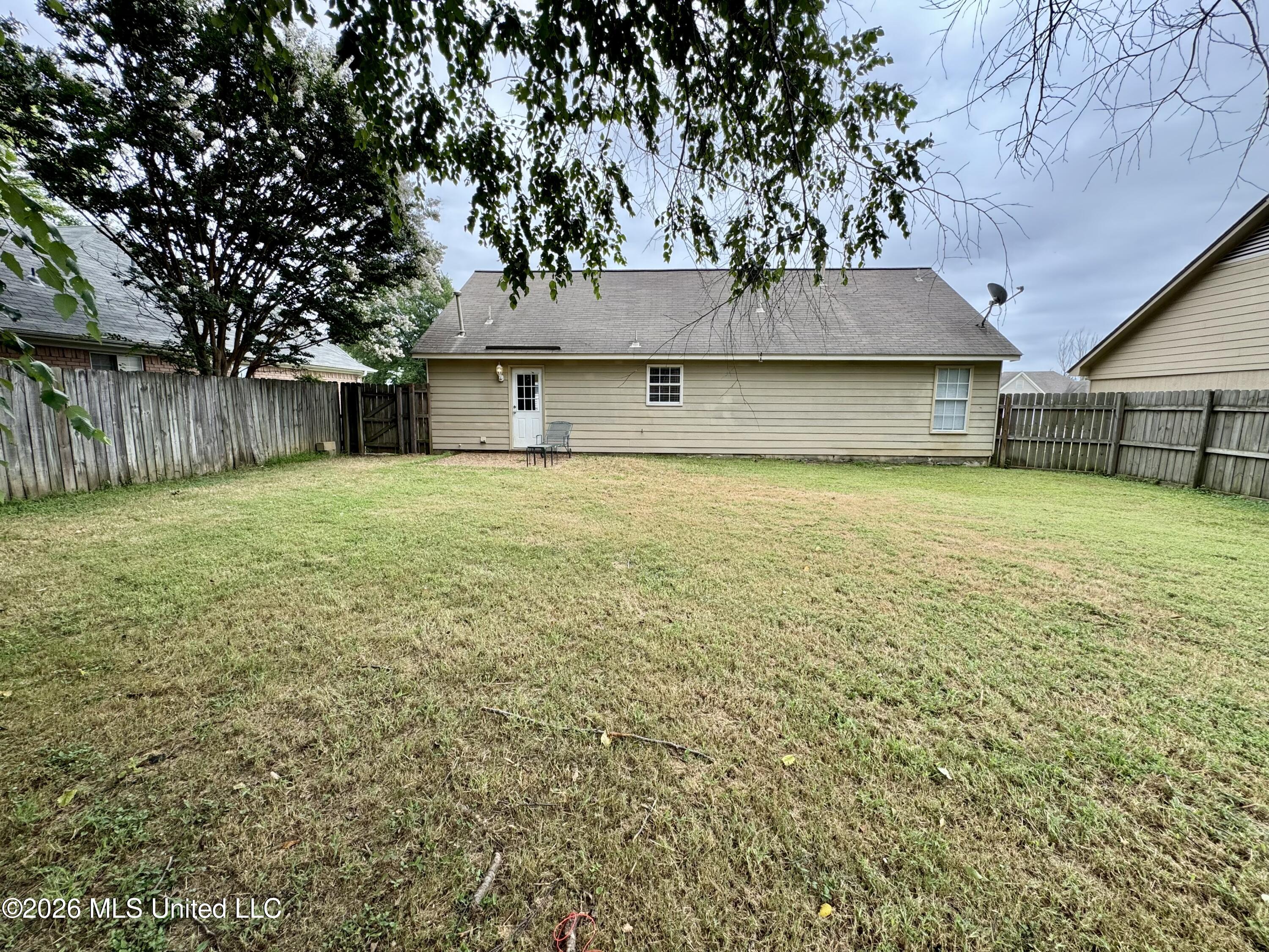 6549 Valerie Drive Property Photo 18