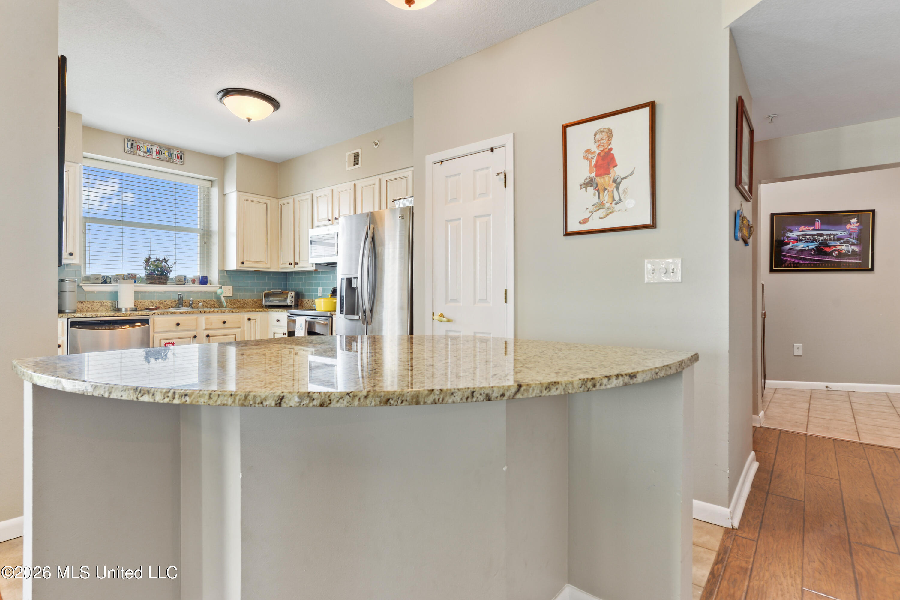2230 Beach Drive Property Photo 8