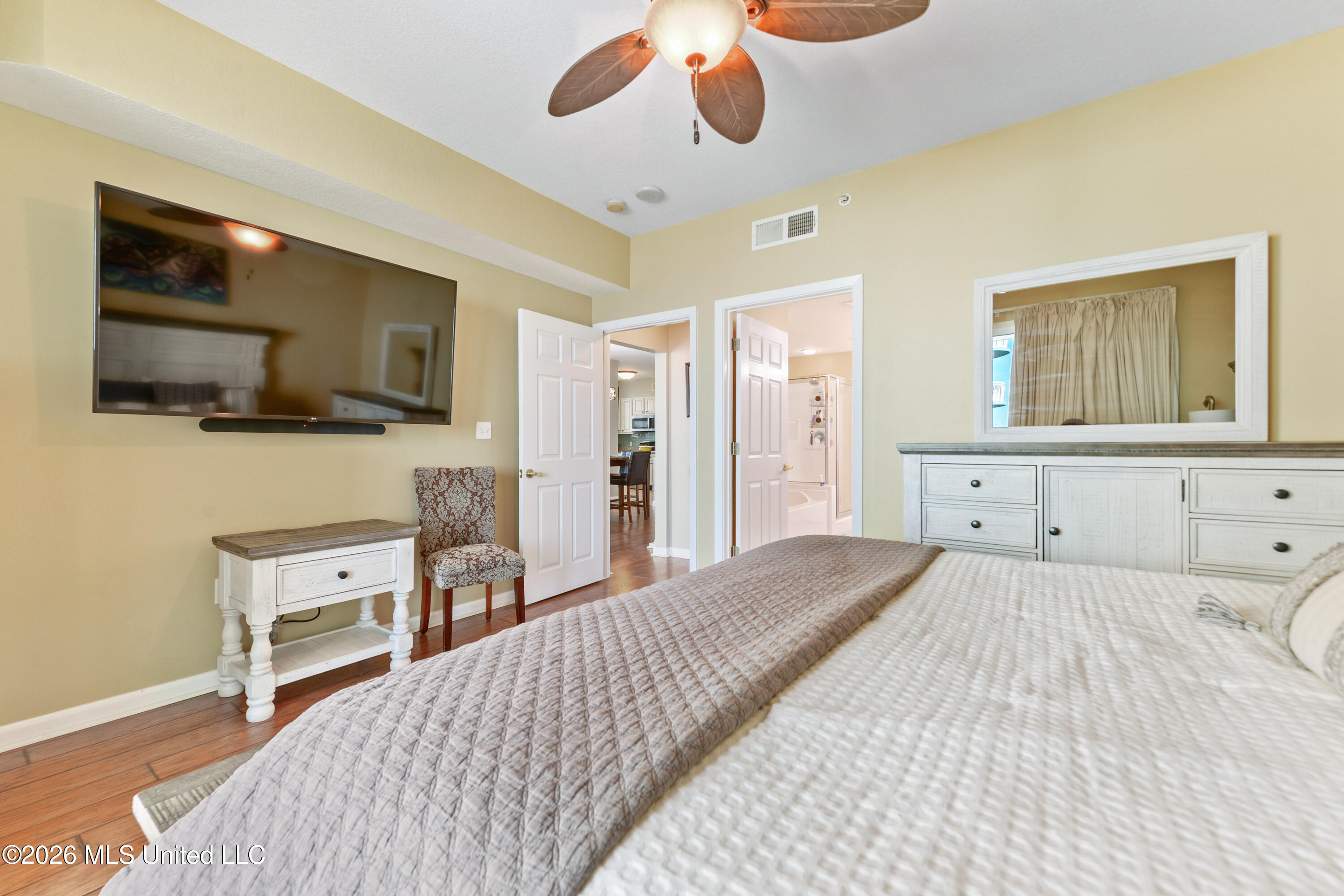 2230 Beach Drive Property Photo 10