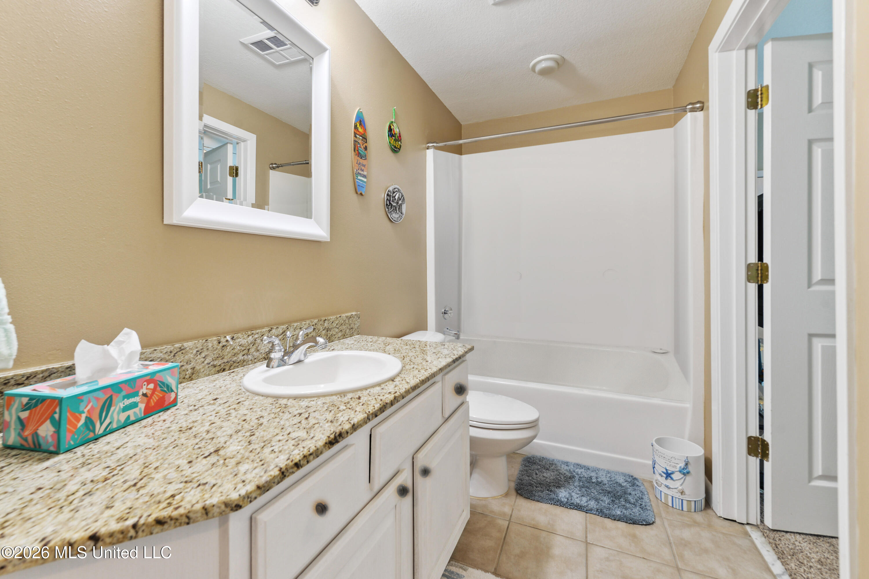 2230 Beach Drive Property Photo 19