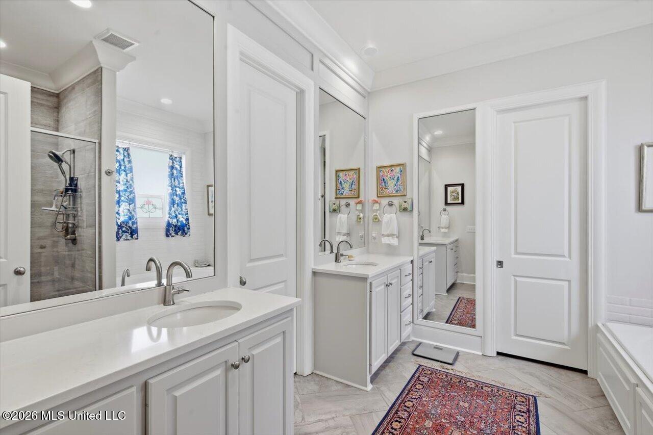 304 Colony Court Property Photo 22