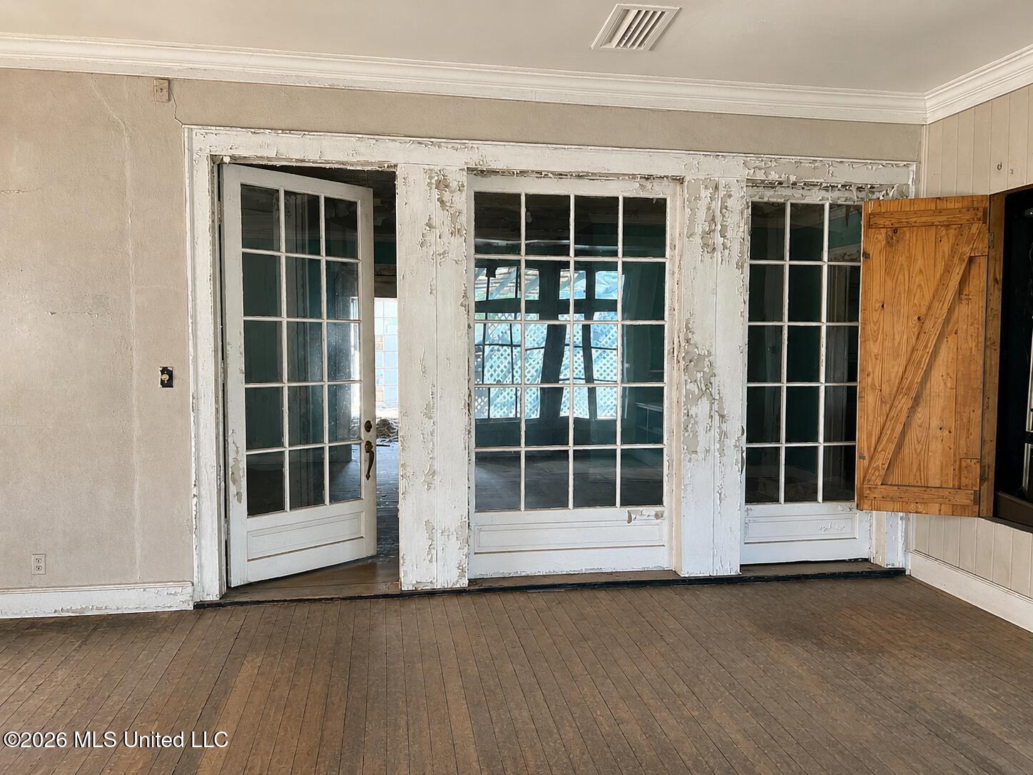 522 Washington Avenue Property Photo 6