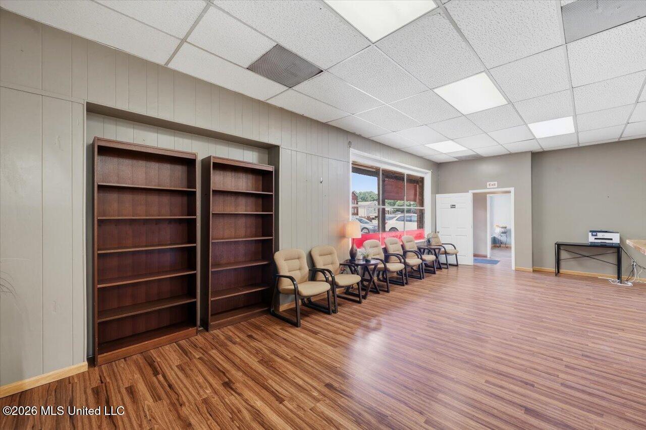 148 W Green Street Property Photo 25