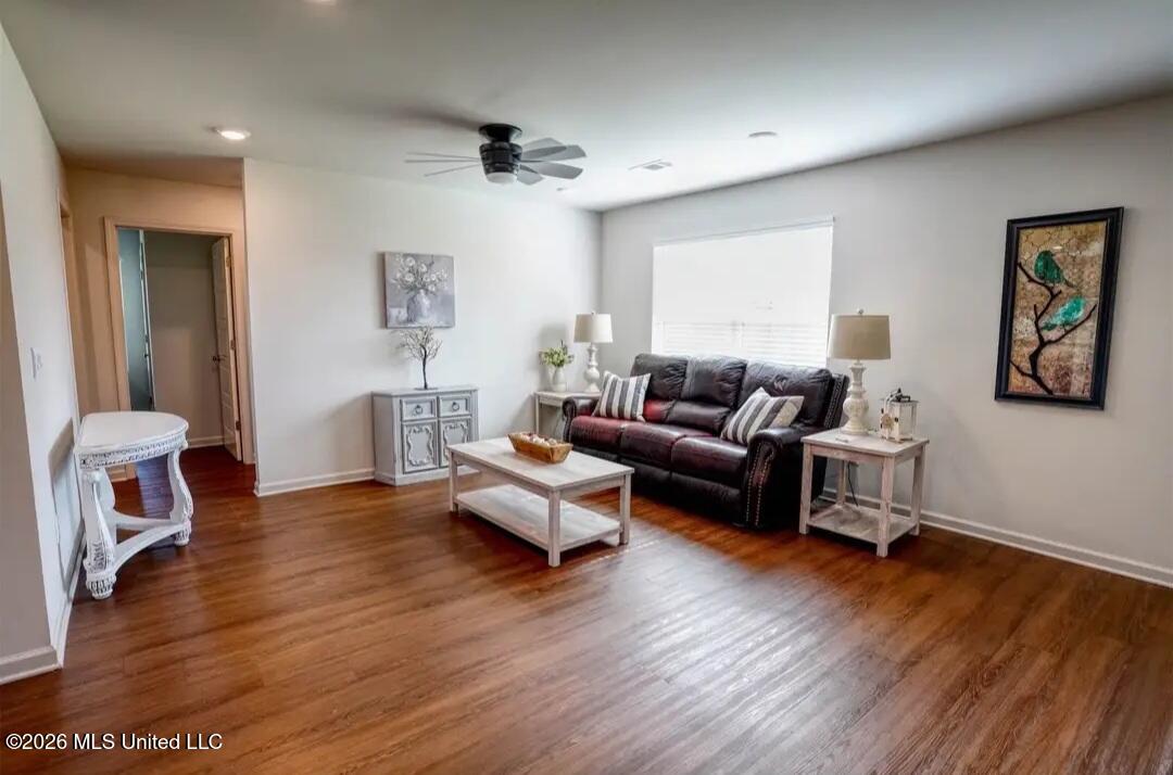 126 Cedar Ridge Boulevard Property Photo 6