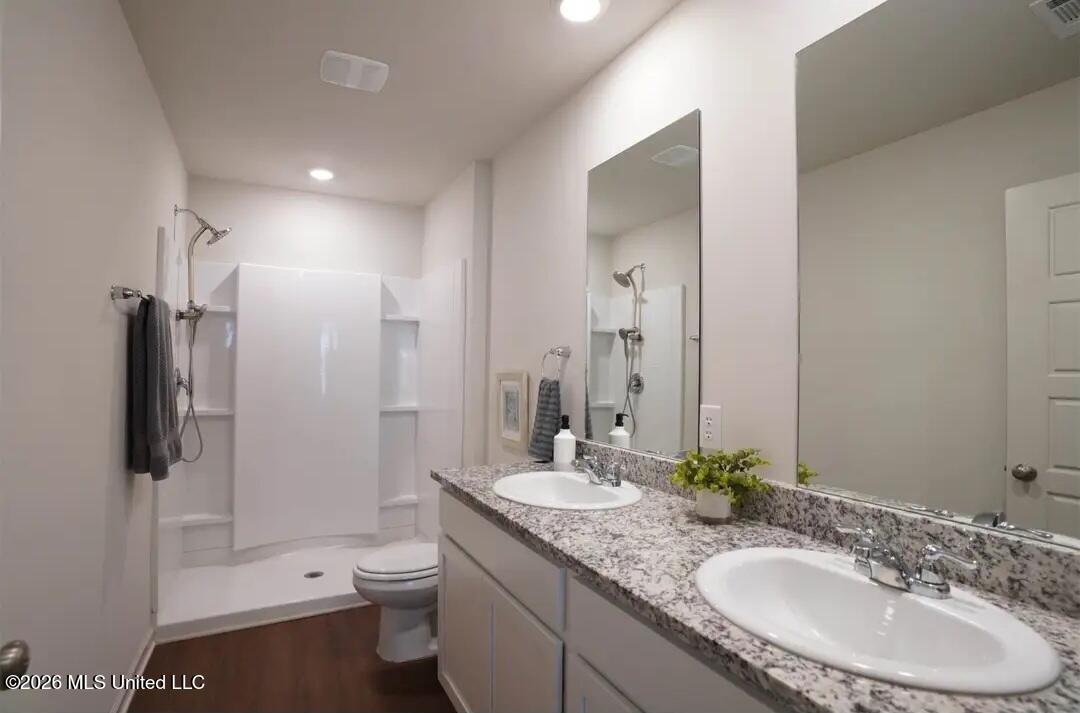 126 Cedar Ridge Boulevard Property Photo 10