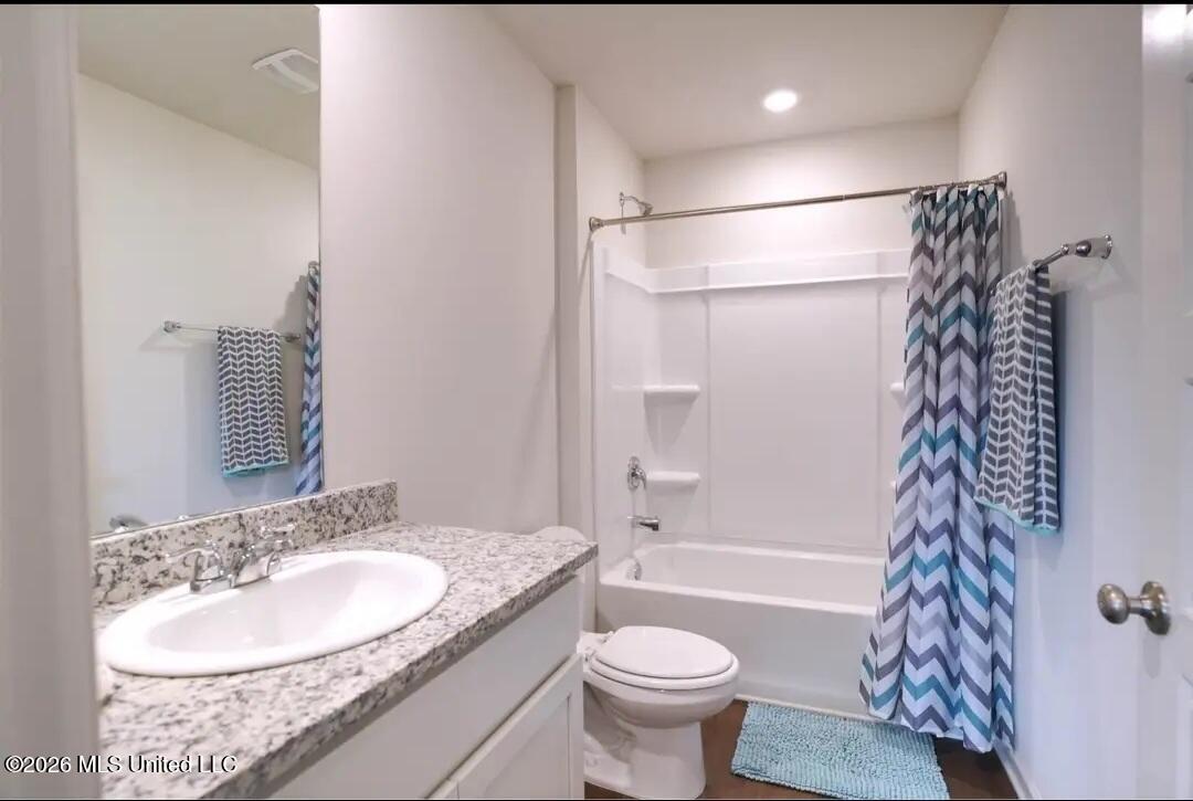 126 Cedar Ridge Boulevard Property Photo 11