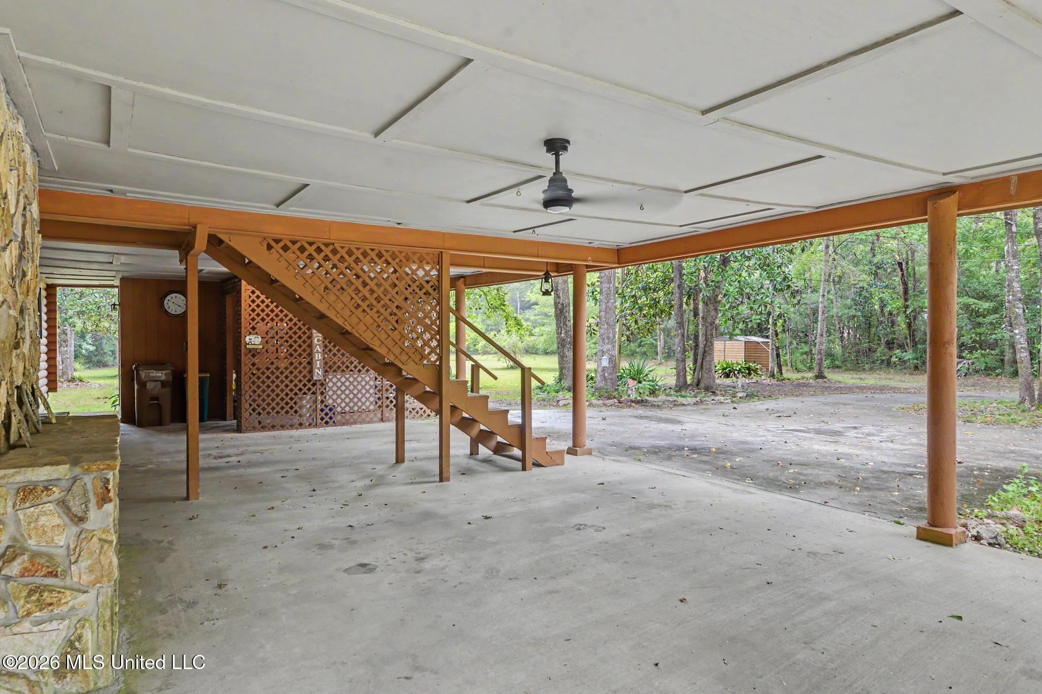 13196 Riverland Drive Property Photo 3