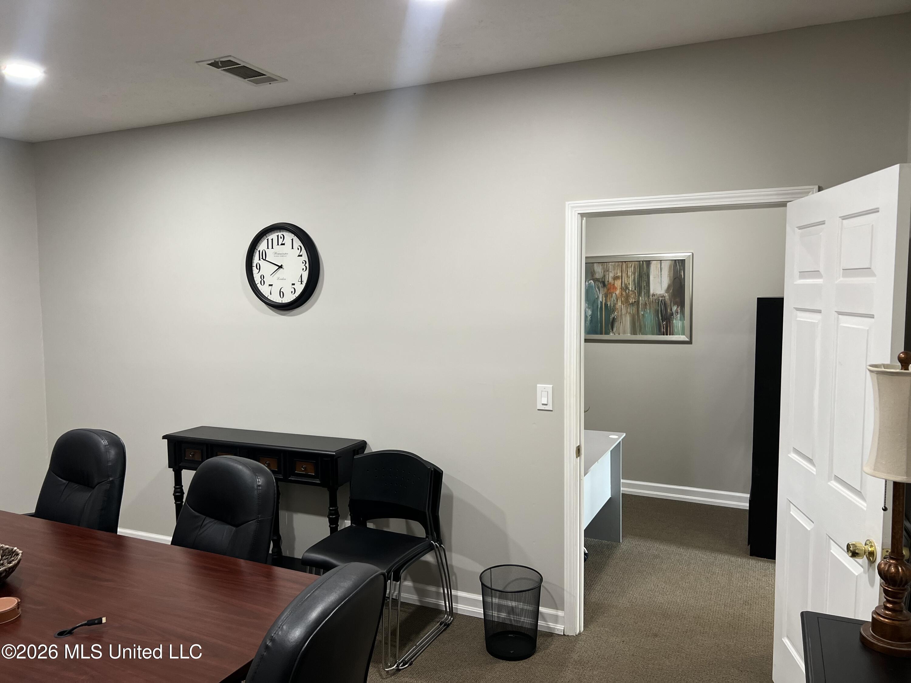 401 Cross Park Drive Property Photo 14