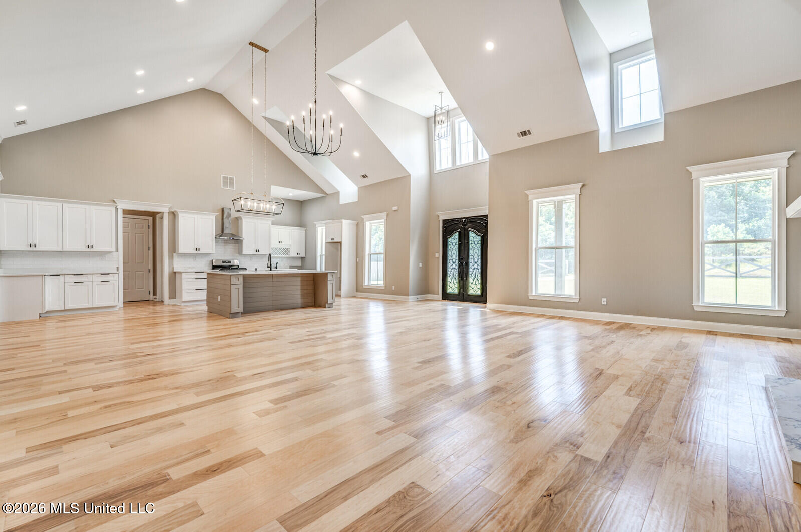 9 Davis Road Property Photo 8