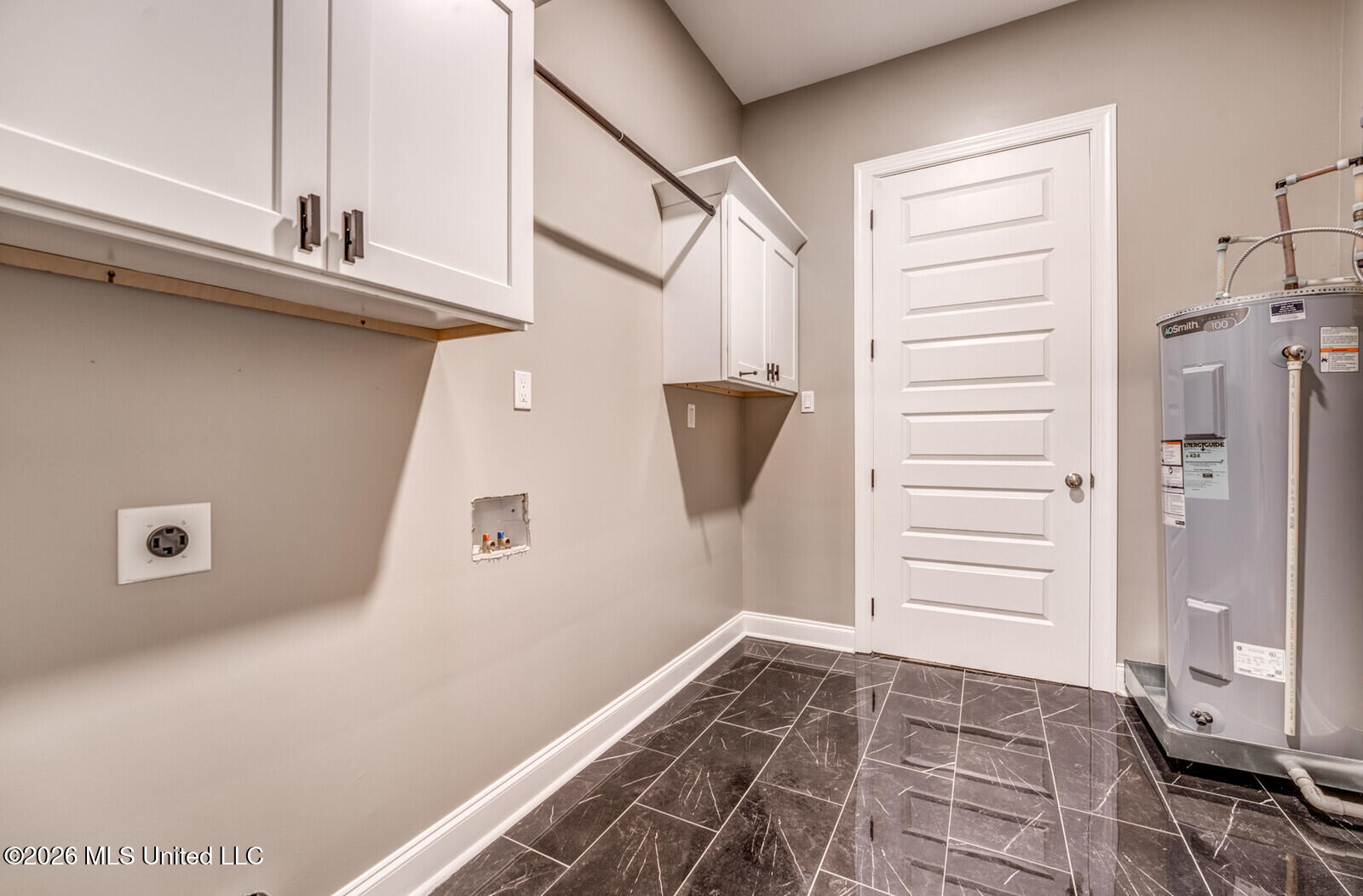 9 Davis Road Property Photo 28