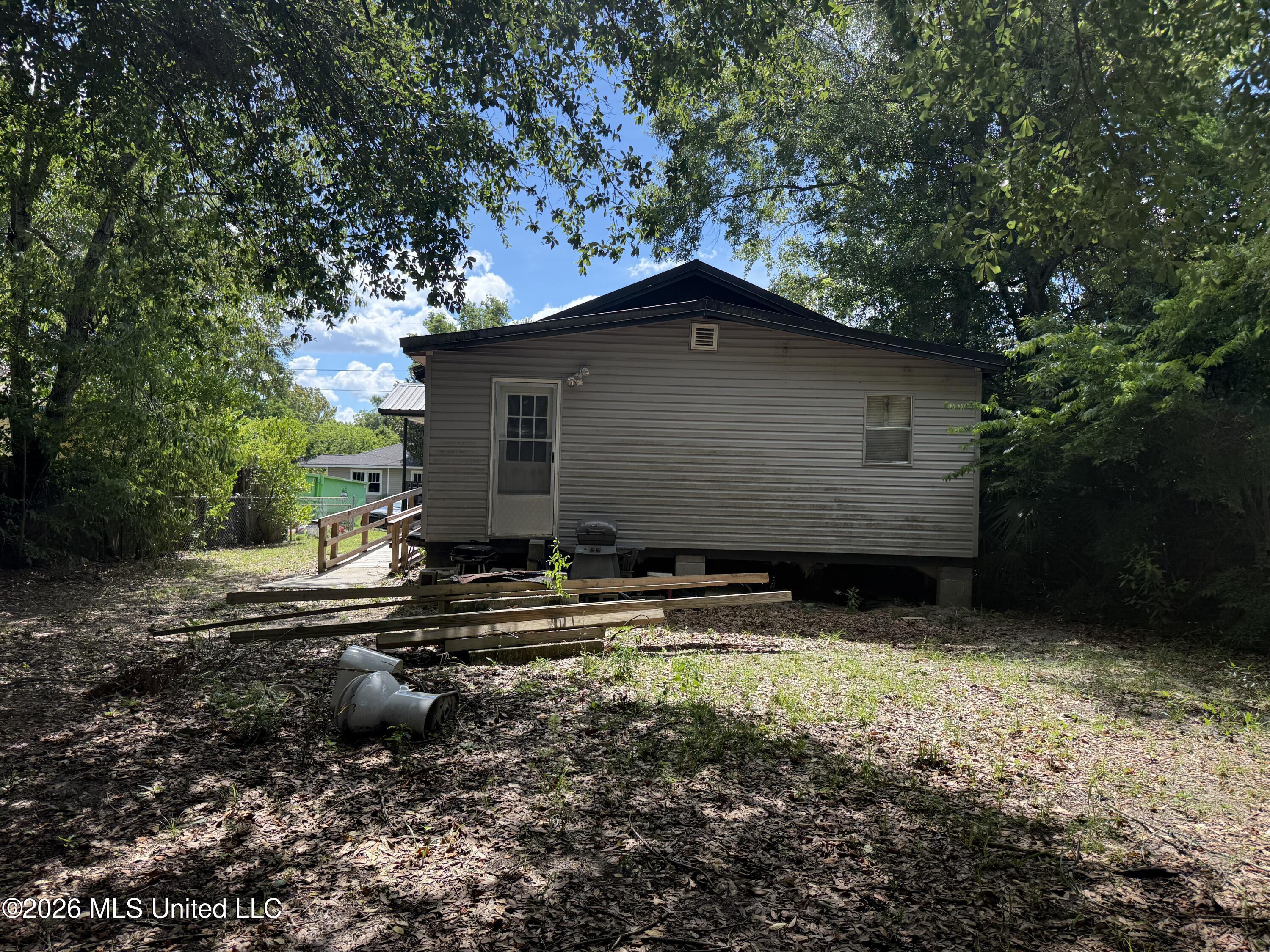 178 Violet Street Property Photo 20