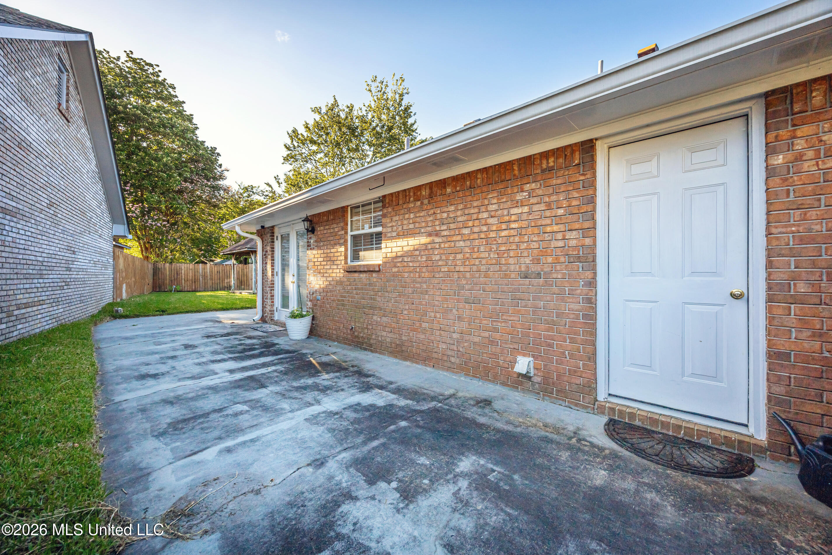 760 S Whitney Drive Property Photo 40