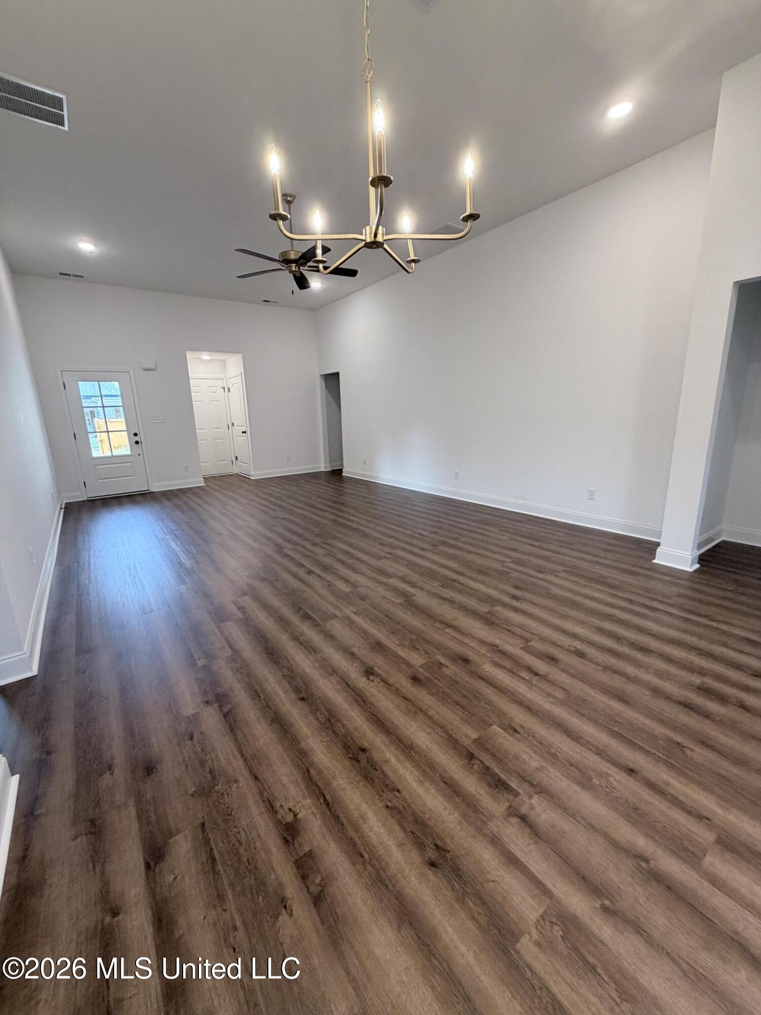 6079 River Birch Road Property Photo 6