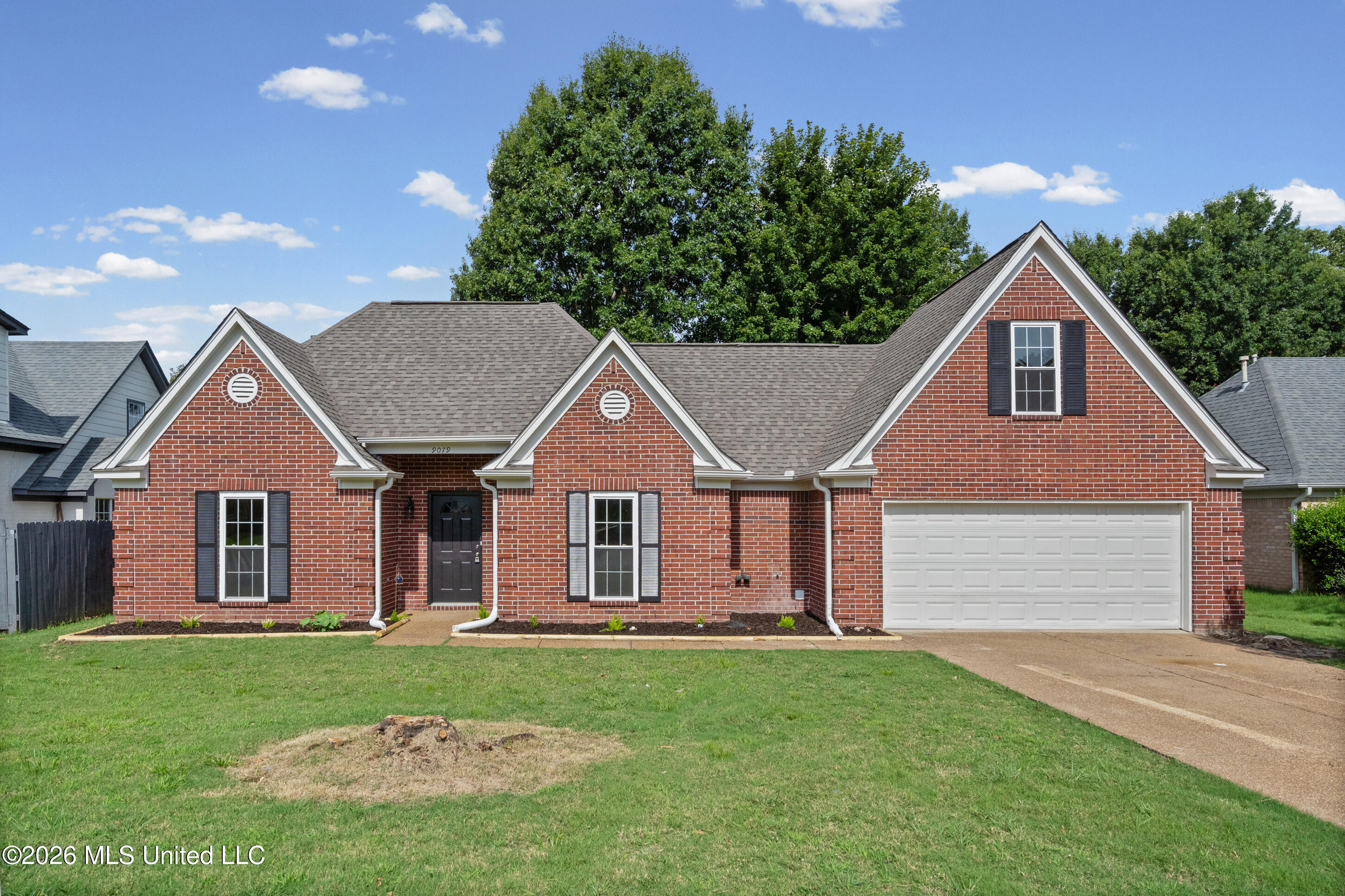 9079 Hickory Drive Property Photo 2