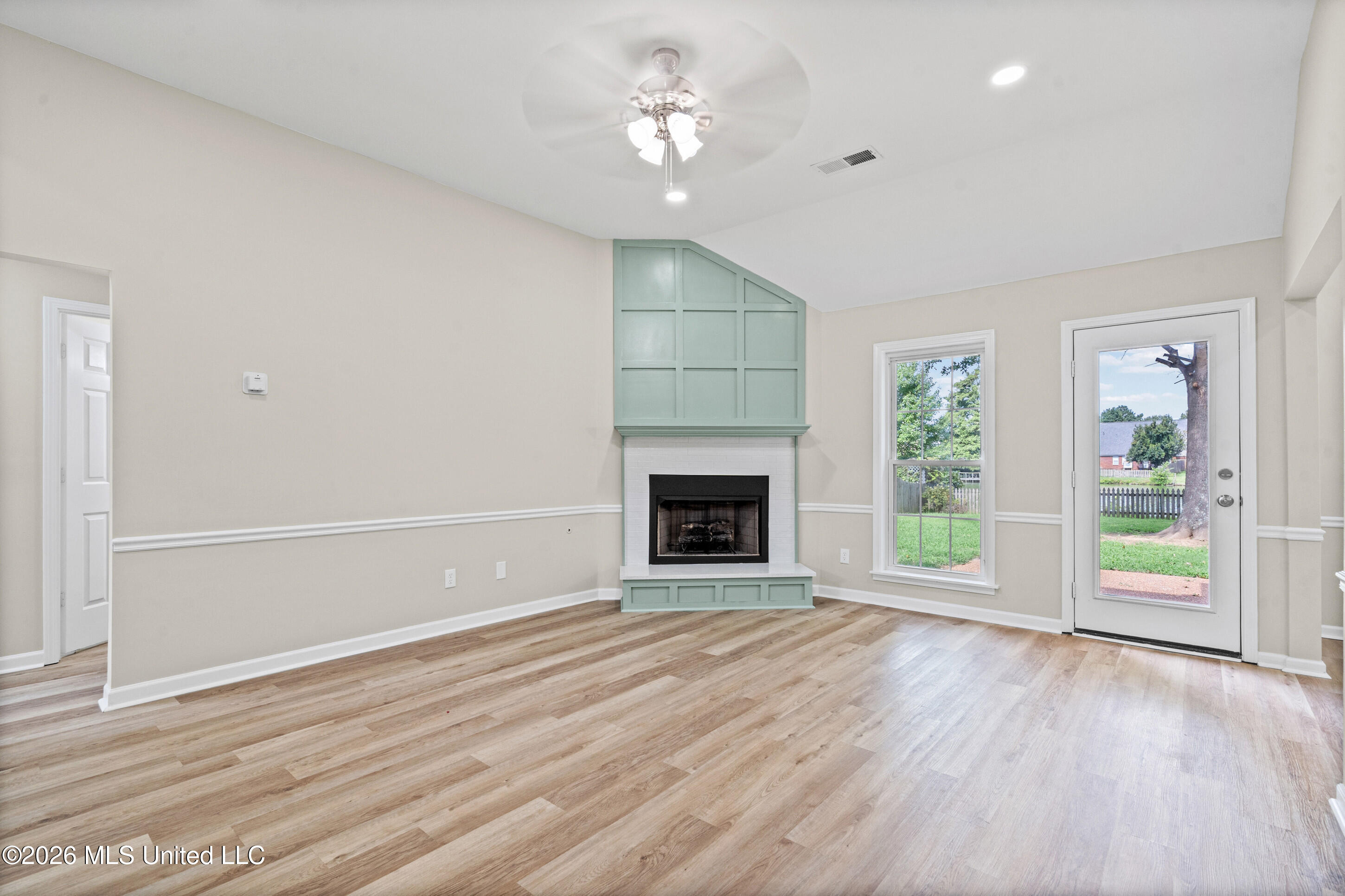 9079 Hickory Drive Property Photo 7
