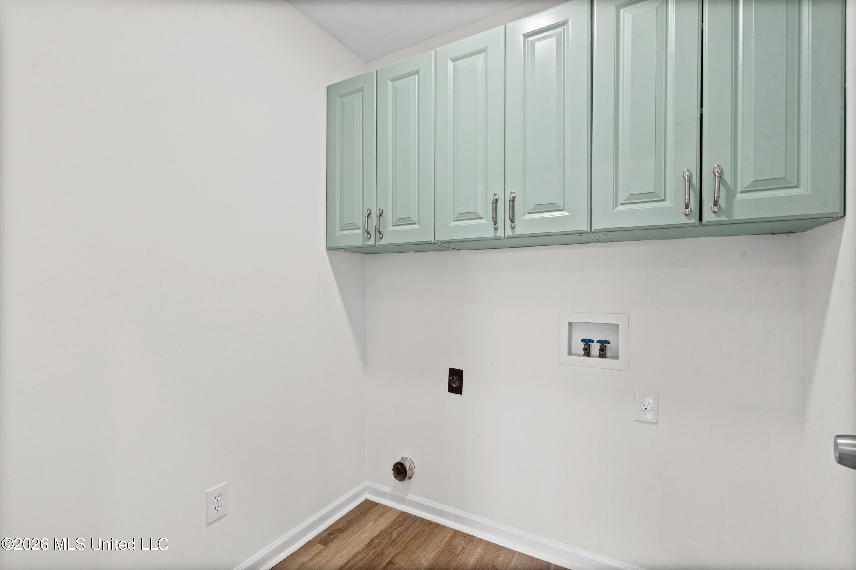 9079 Hickory Drive Property Photo 12
