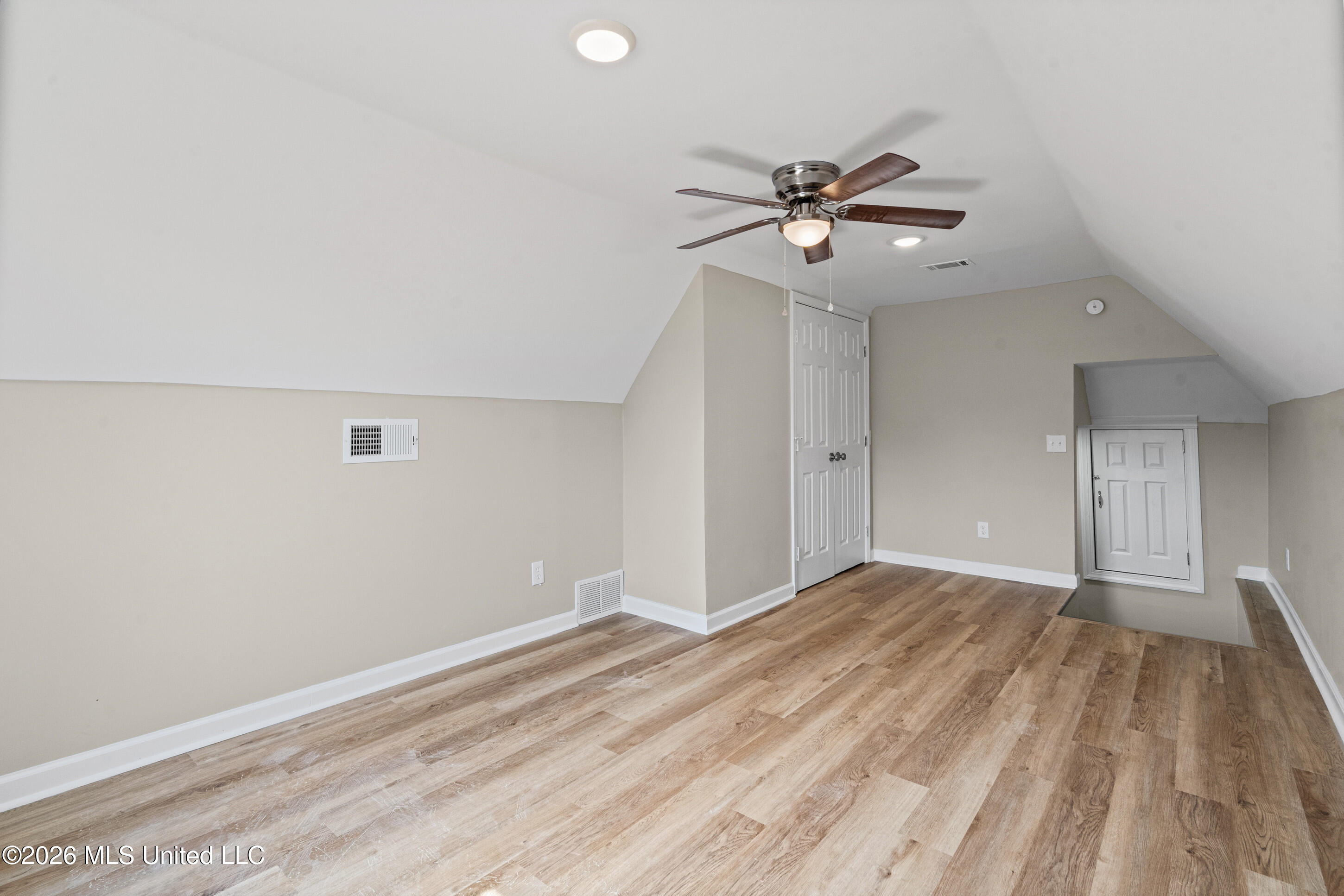 9079 Hickory Drive Property Photo 21
