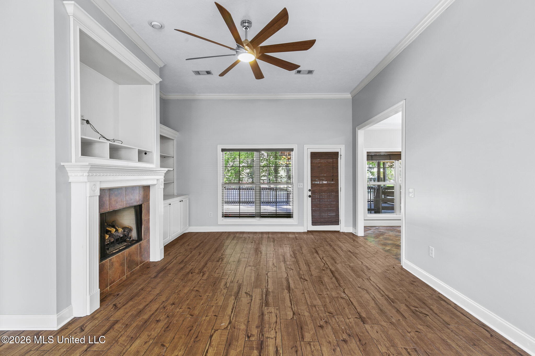 814 Windlass Cove Property Photo 9