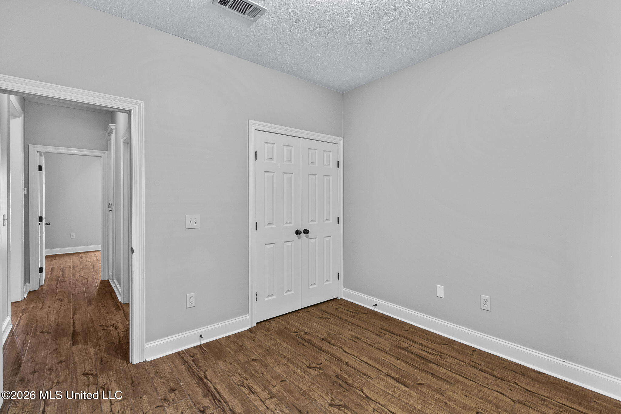 814 Windlass Cove Property Photo 32