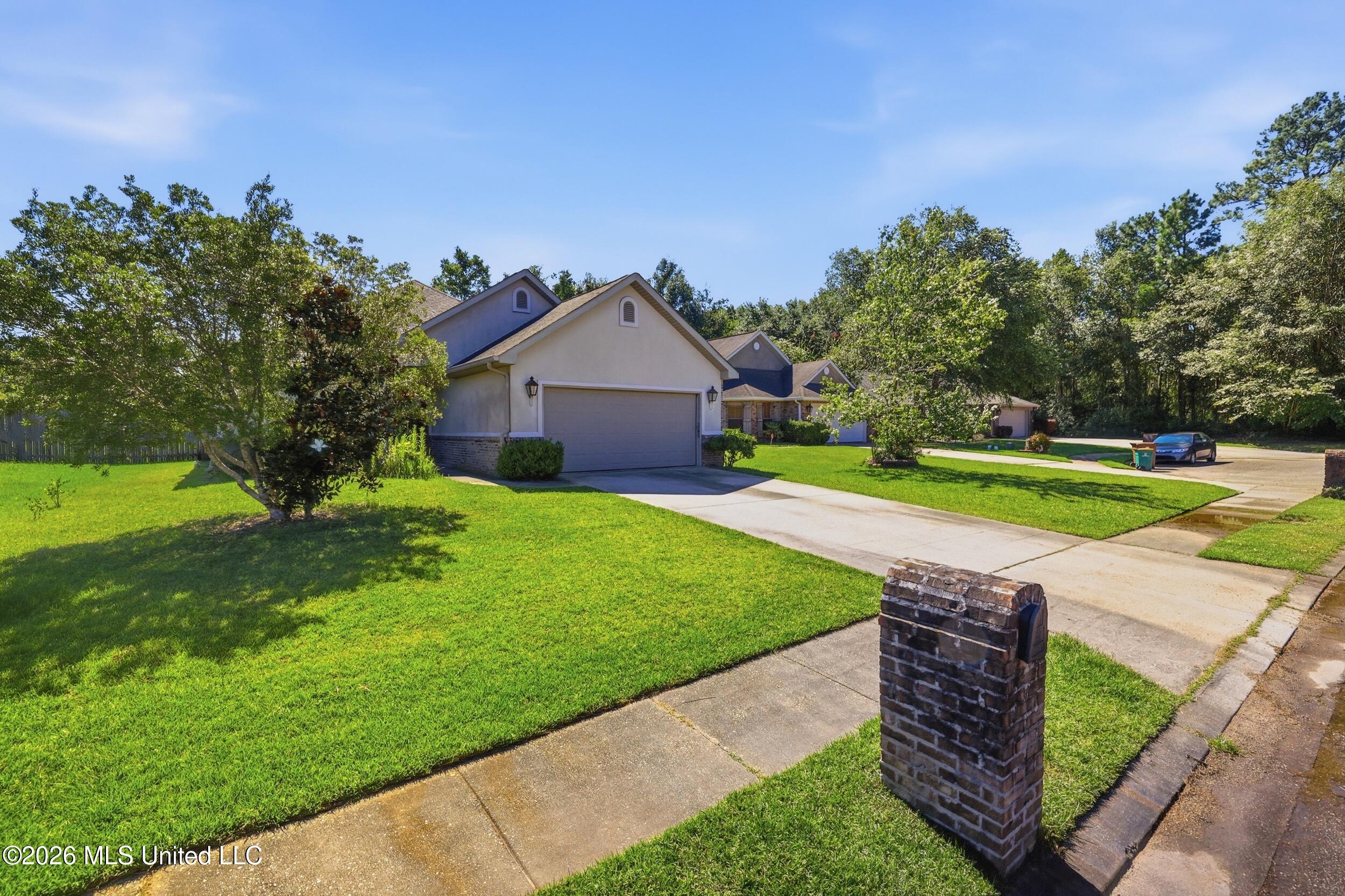 13022 Oakberry Lane Property Photo 2